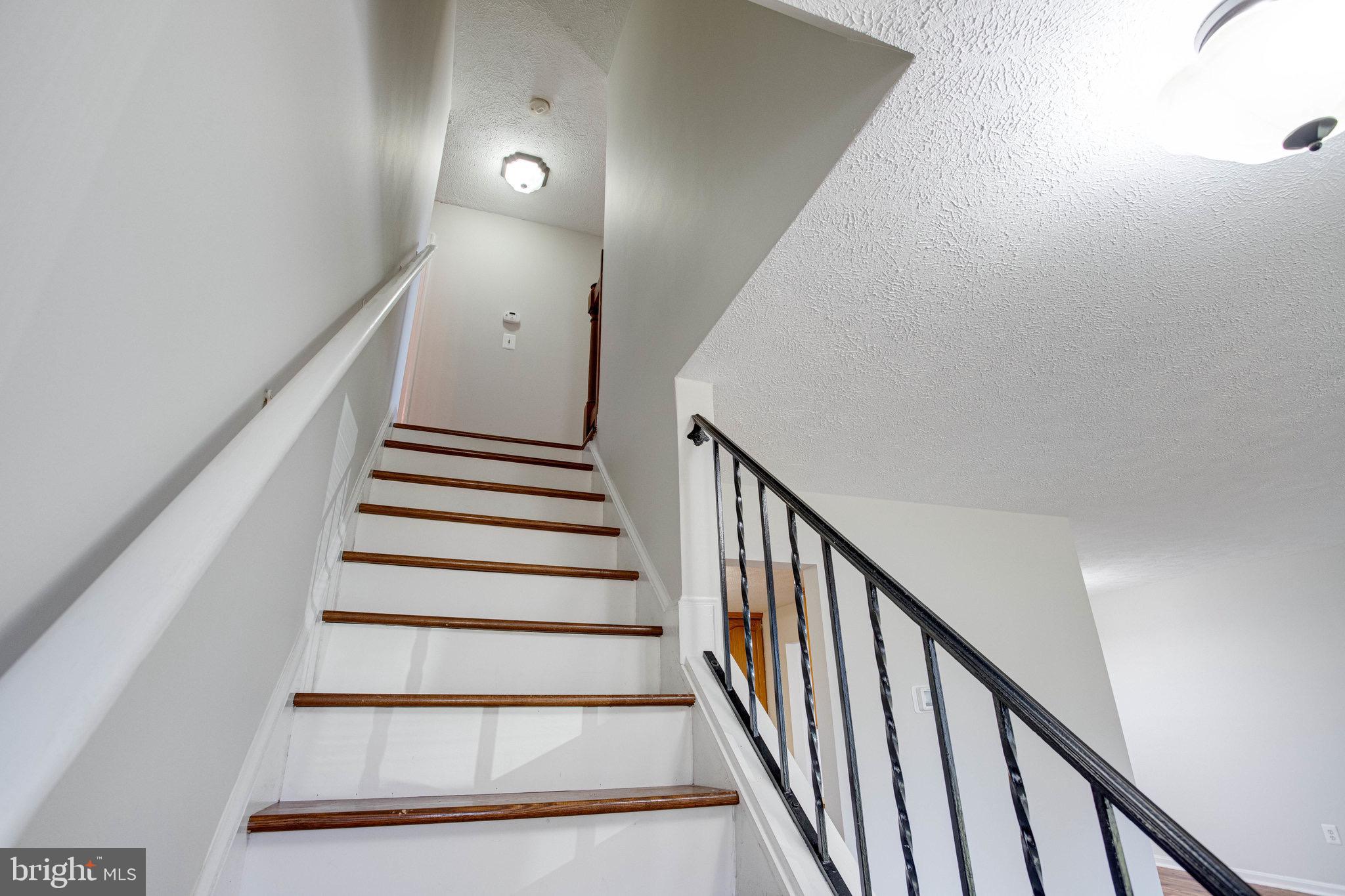 LAKE MONTCLAIR - Residential