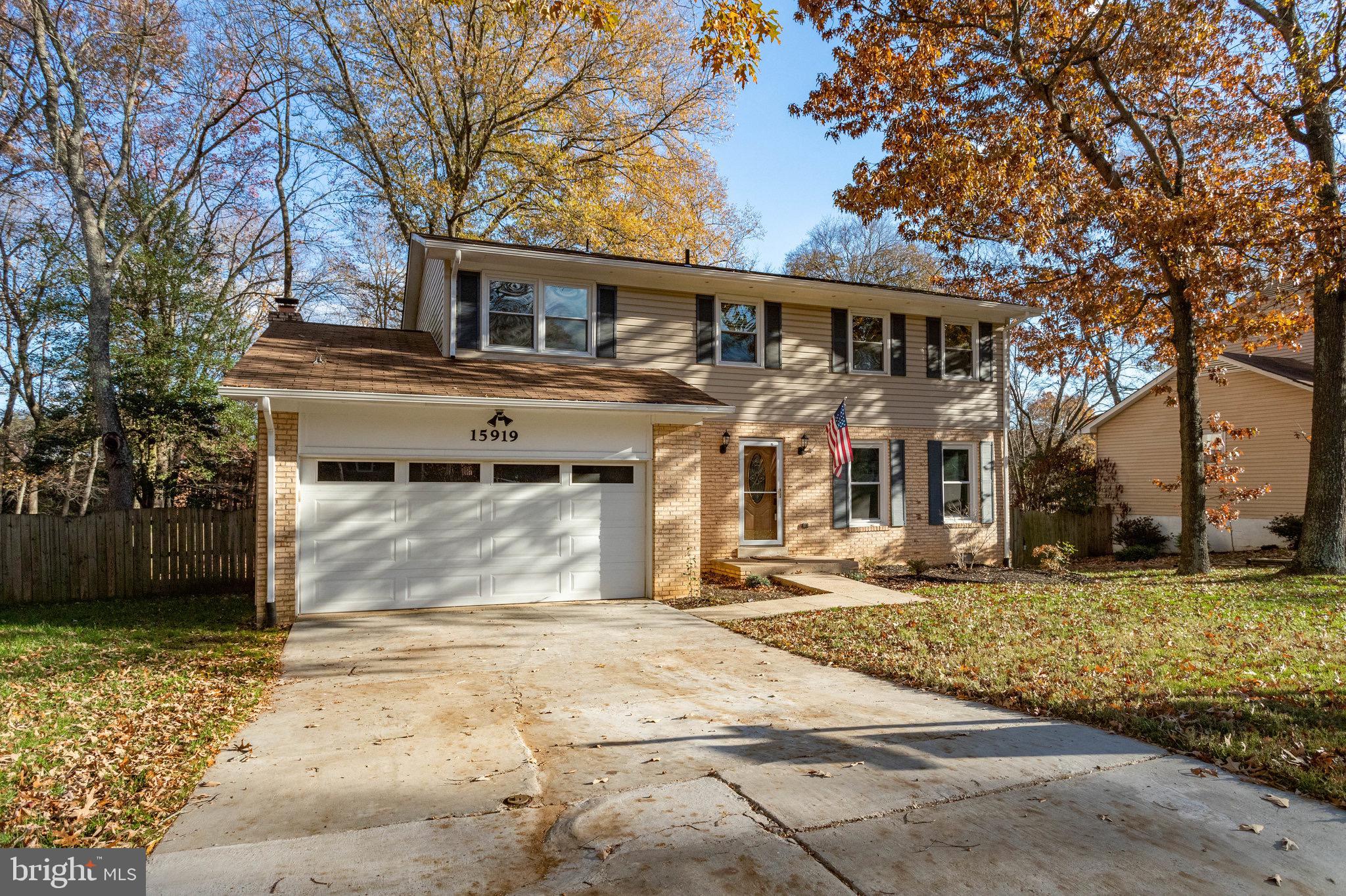 LAKE MONTCLAIR - Residential