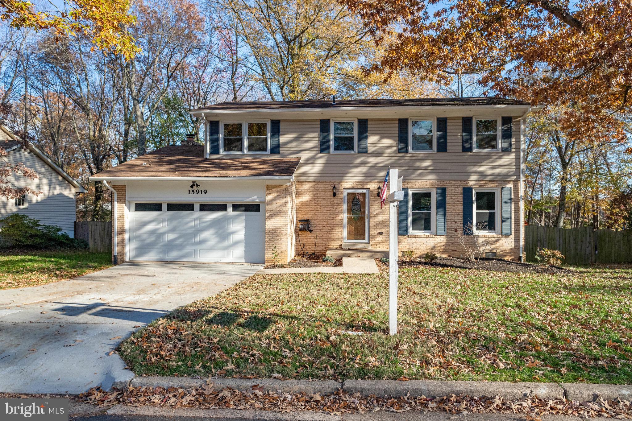 LAKE MONTCLAIR - Residential