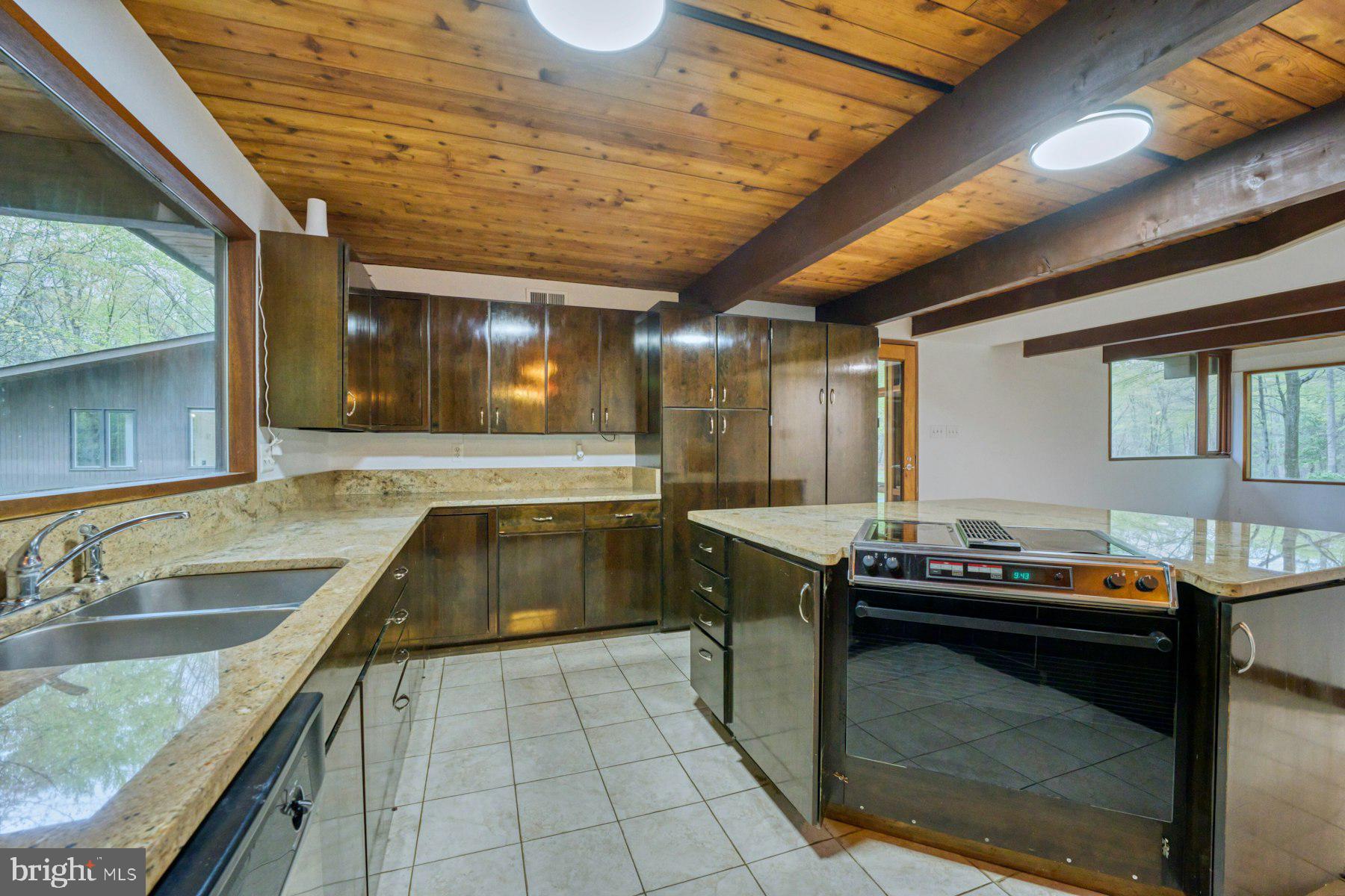 CARRWOOD ESTATES - Residential