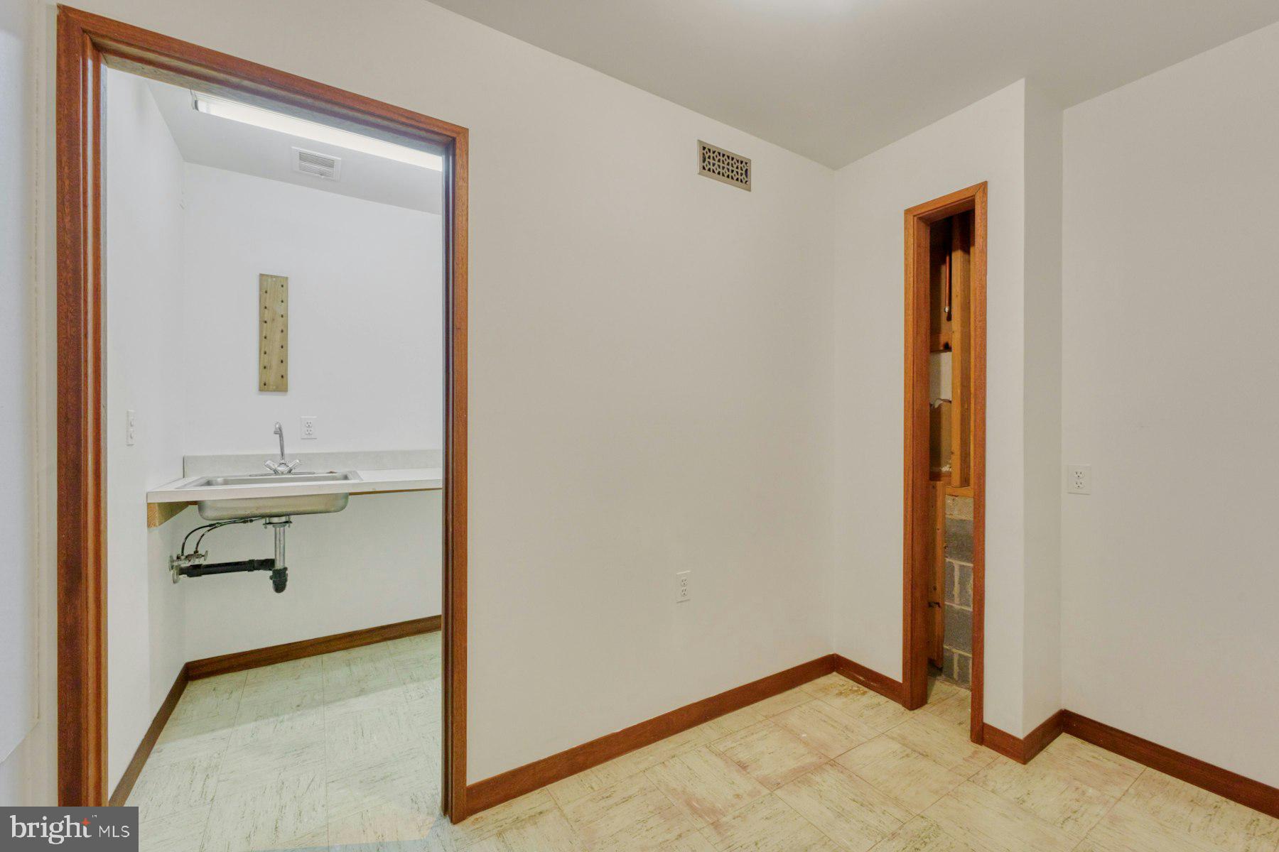 CARRWOOD ESTATES - Residential