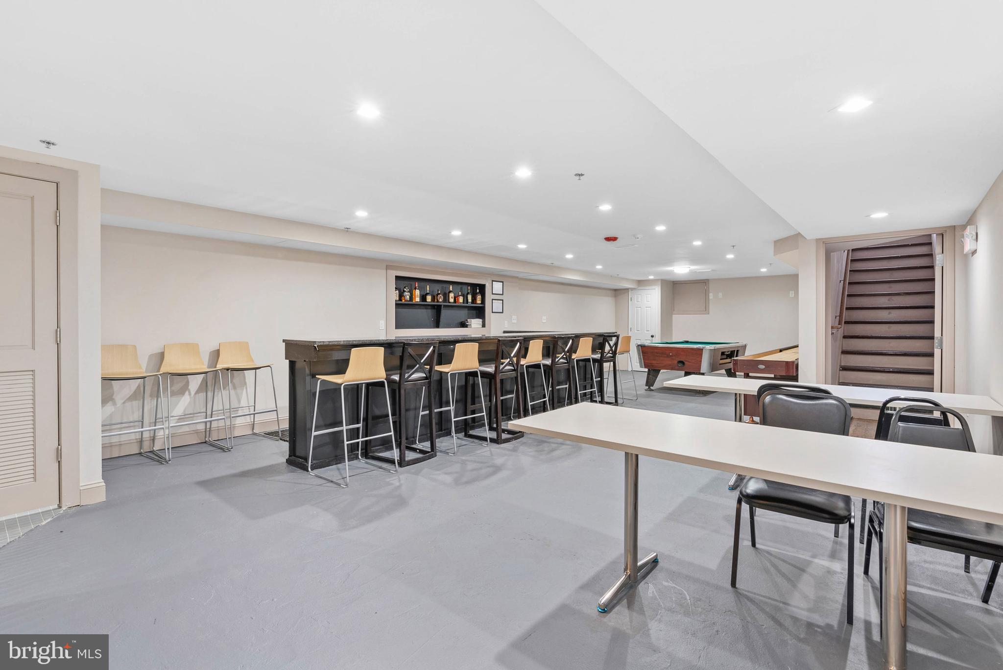 DICKINSON NARROWS - Commercial Sale