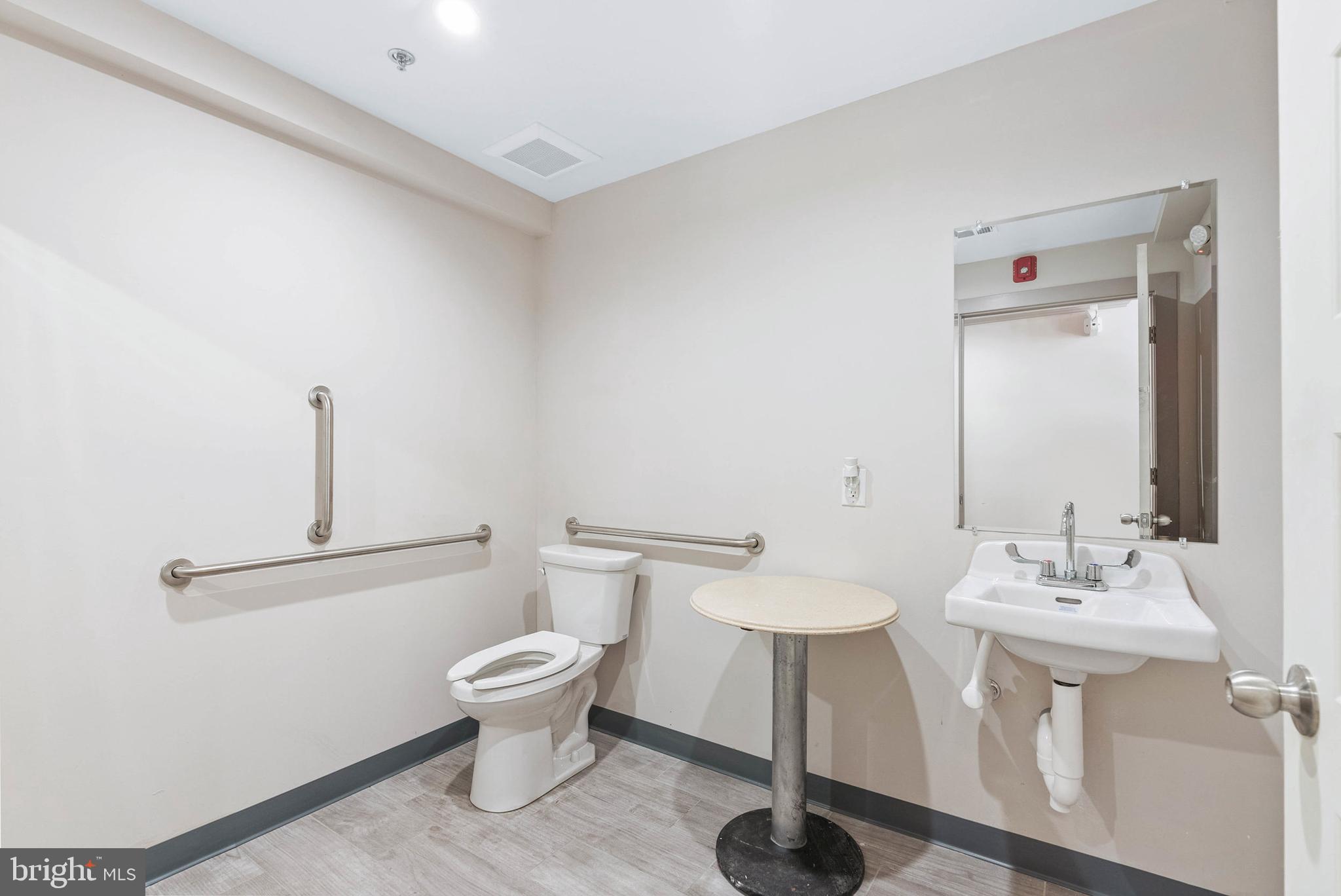 DICKINSON NARROWS - Commercial Sale