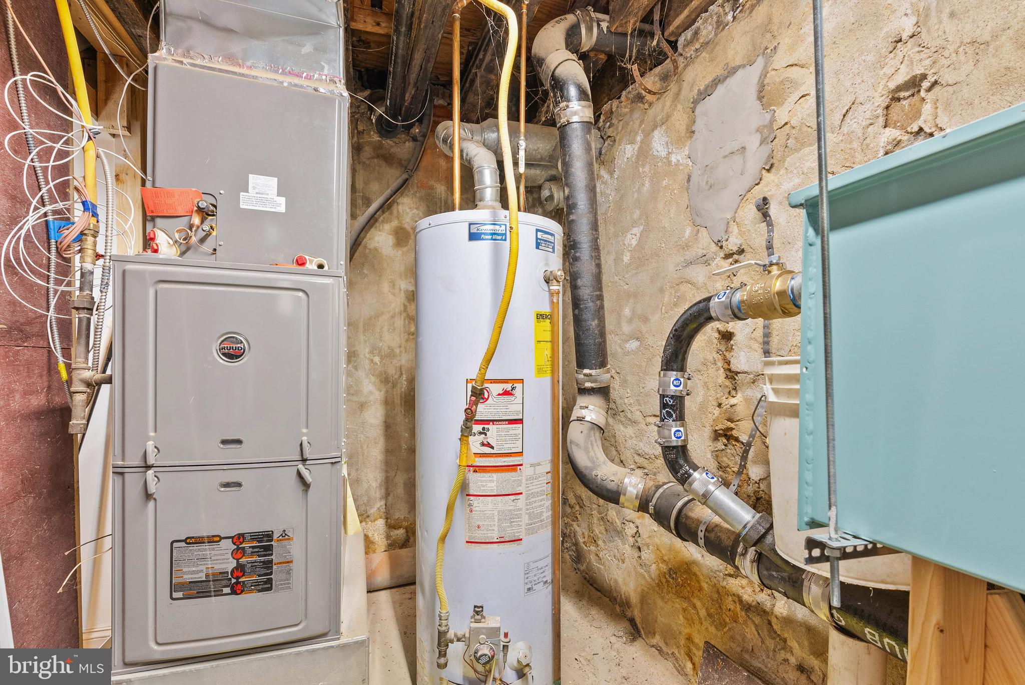 DICKINSON NARROWS - Commercial Sale