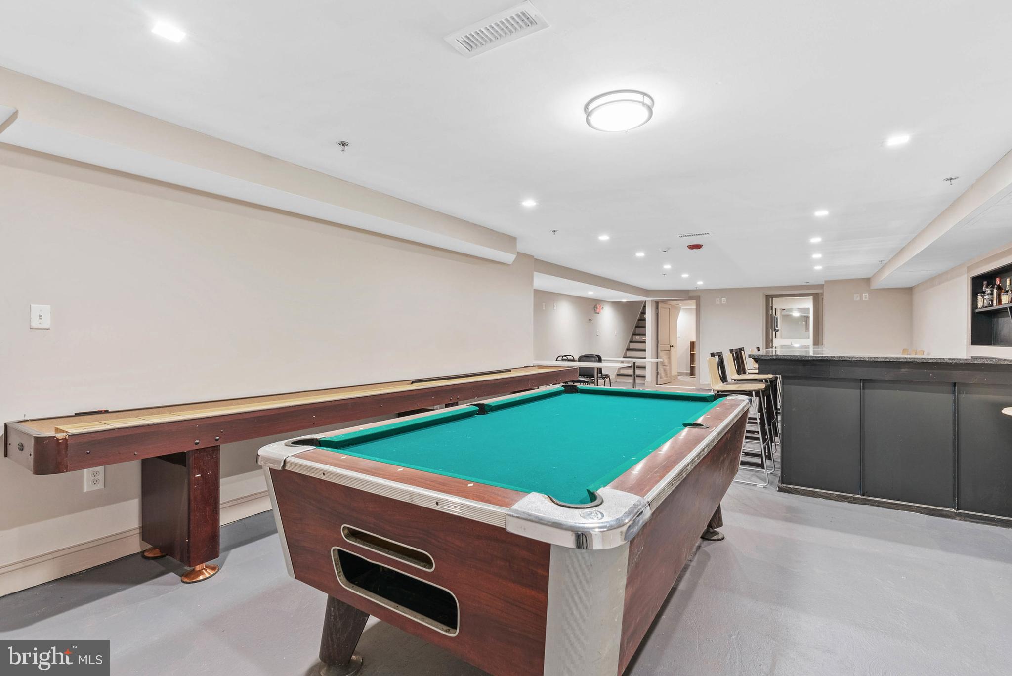 DICKINSON NARROWS - Commercial Sale