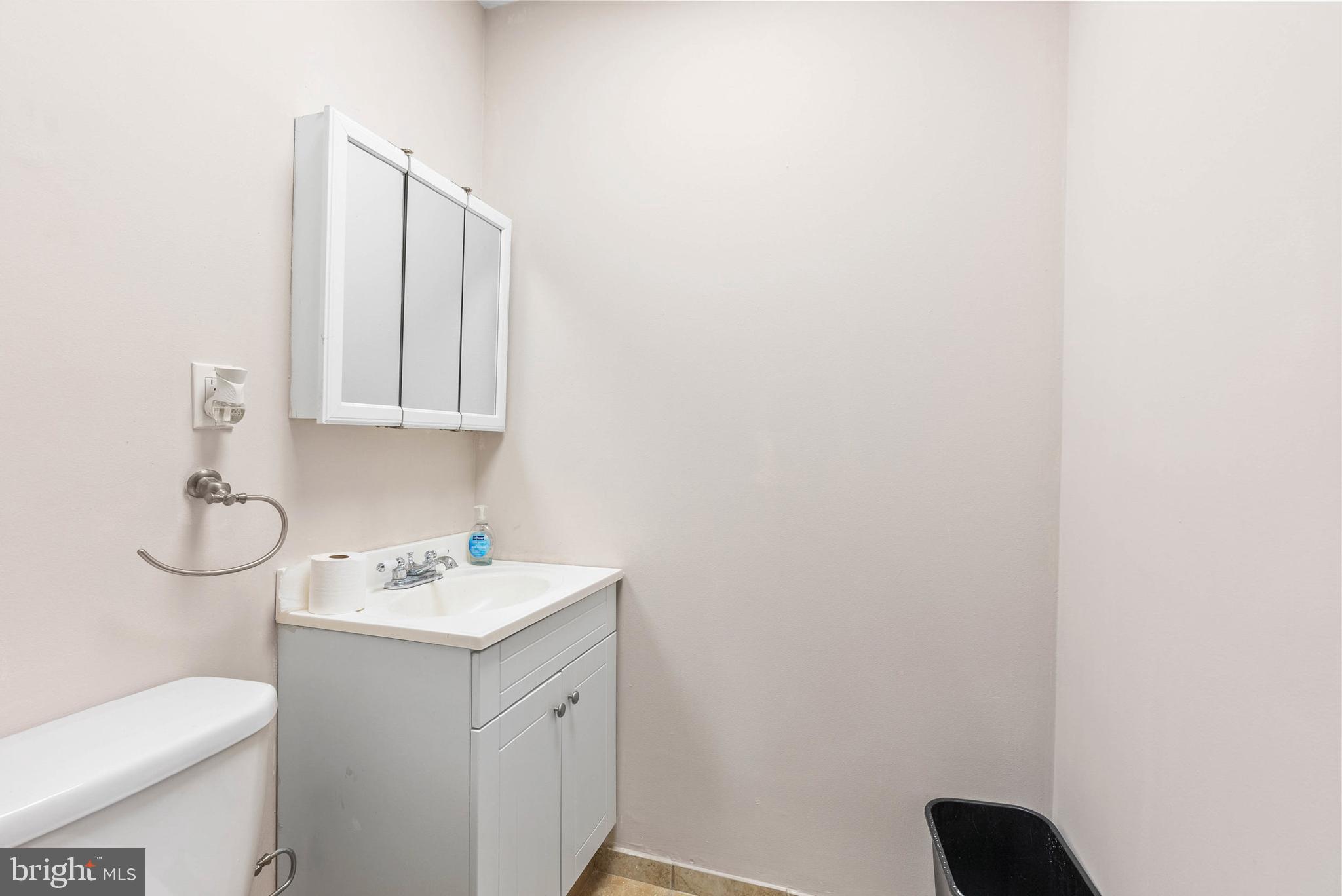 DICKINSON NARROWS - Commercial Sale