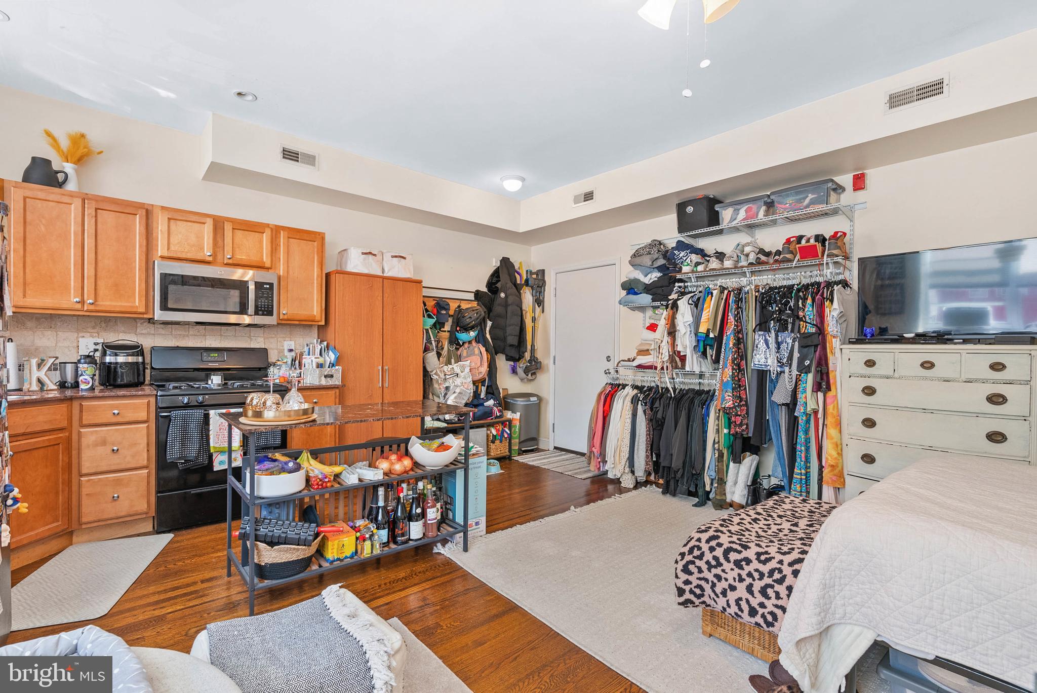 DICKINSON NARROWS - Commercial Sale