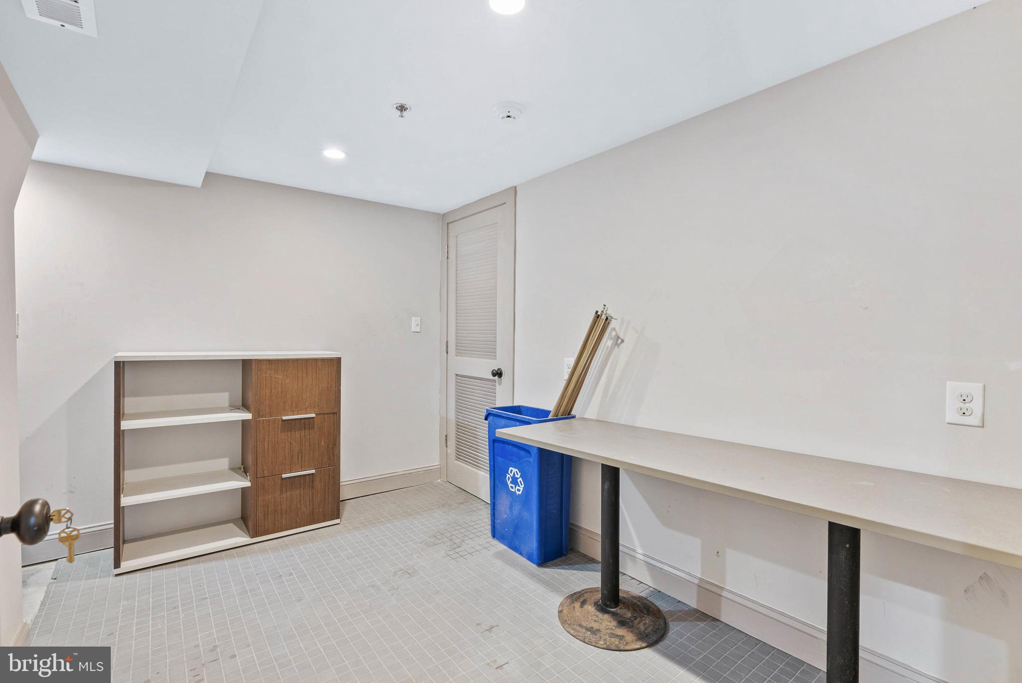 DICKINSON NARROWS - Commercial Sale