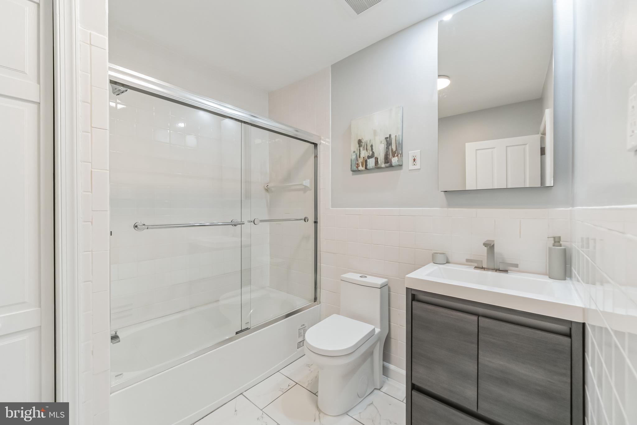 SOCIETY HILL - Residential