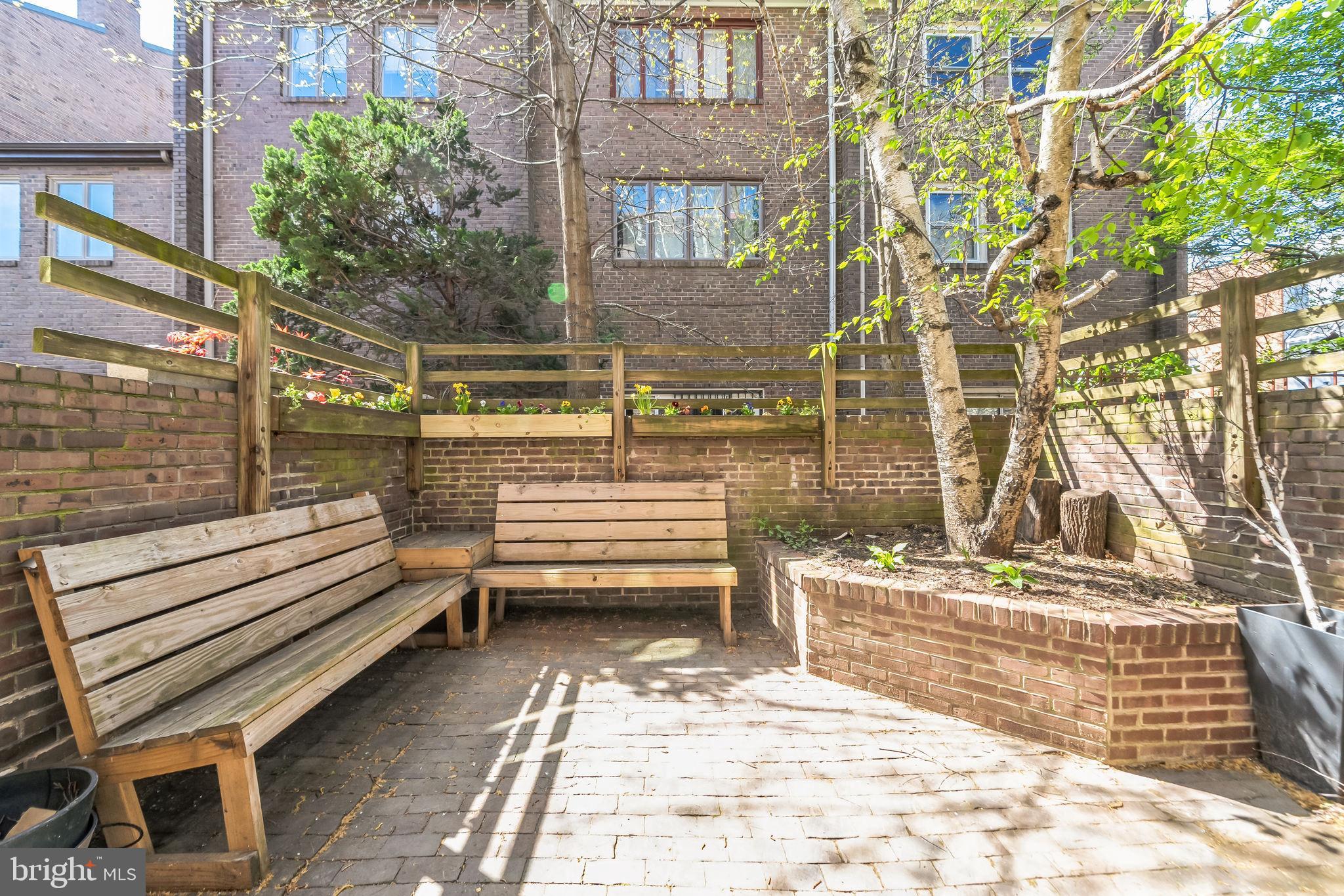 SOCIETY HILL - Residential