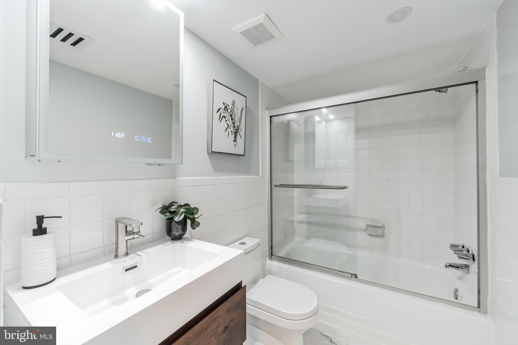 SOCIETY HILL - Residential