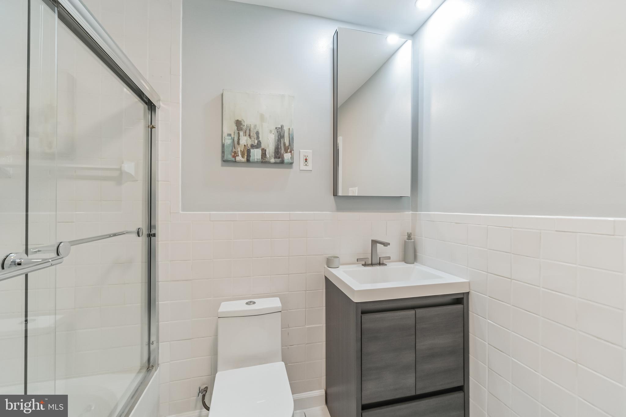 SOCIETY HILL - Residential