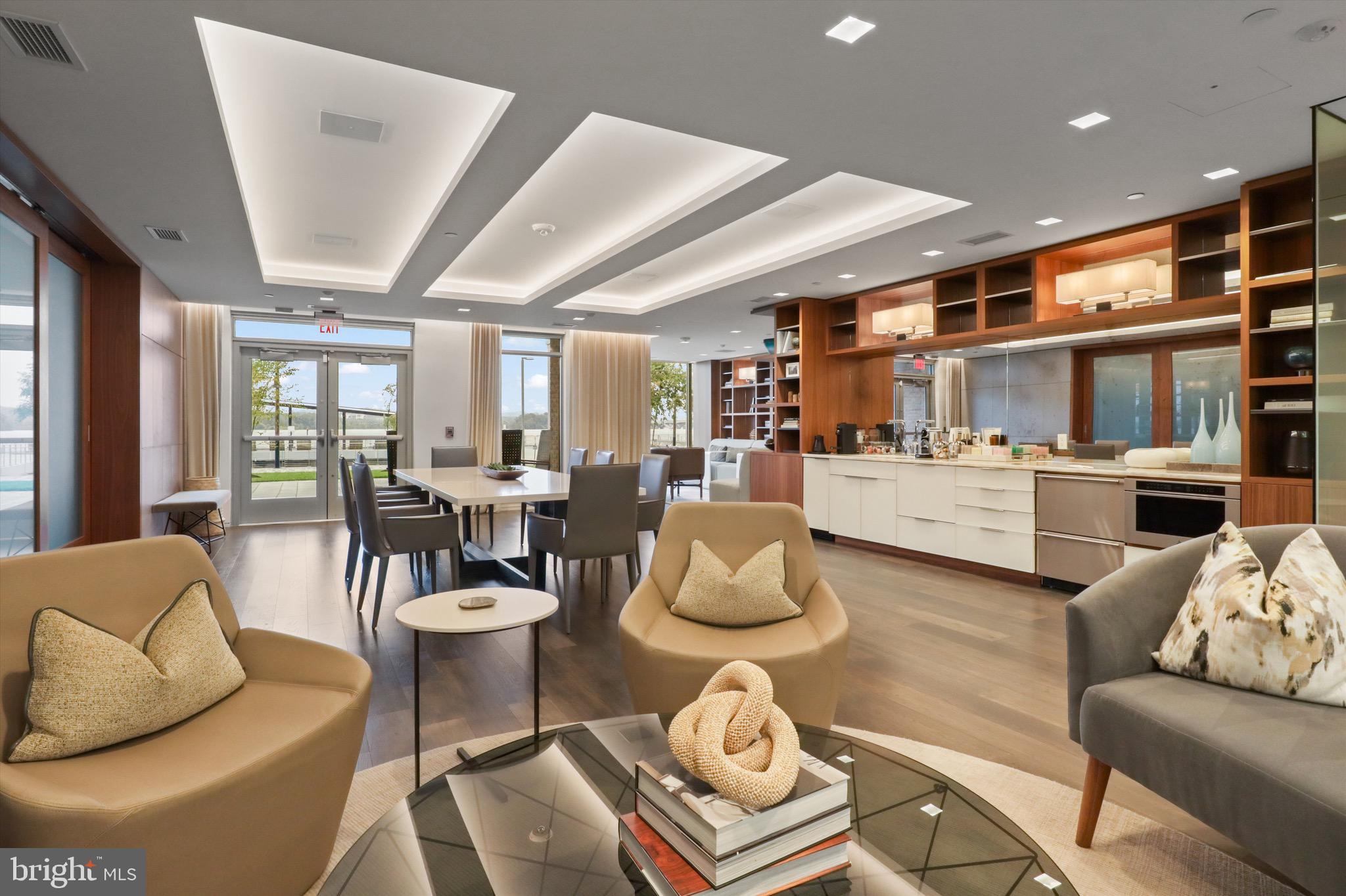 ROBINSON LANDING - Residential