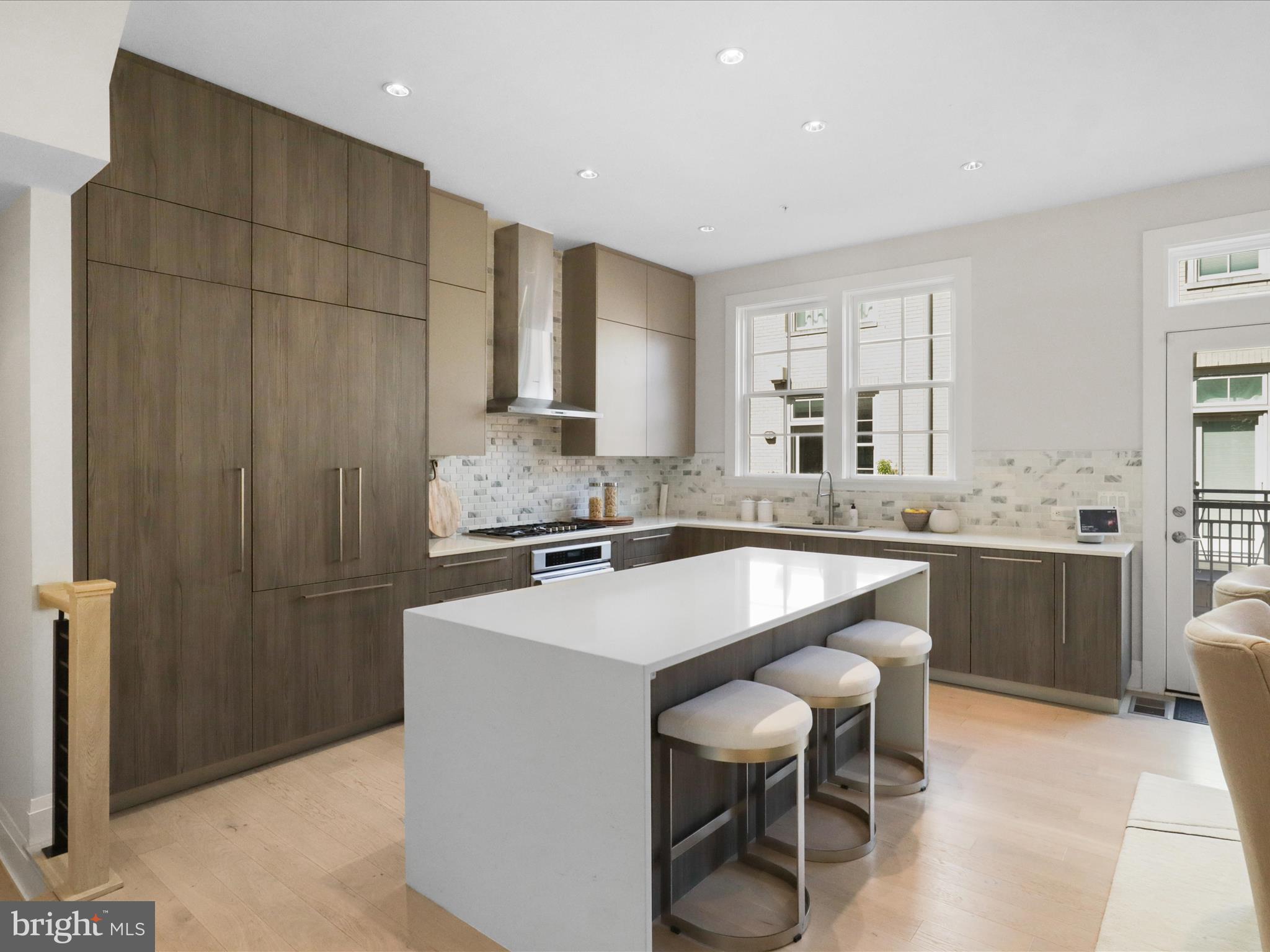 ROBINSON LANDING - Residential