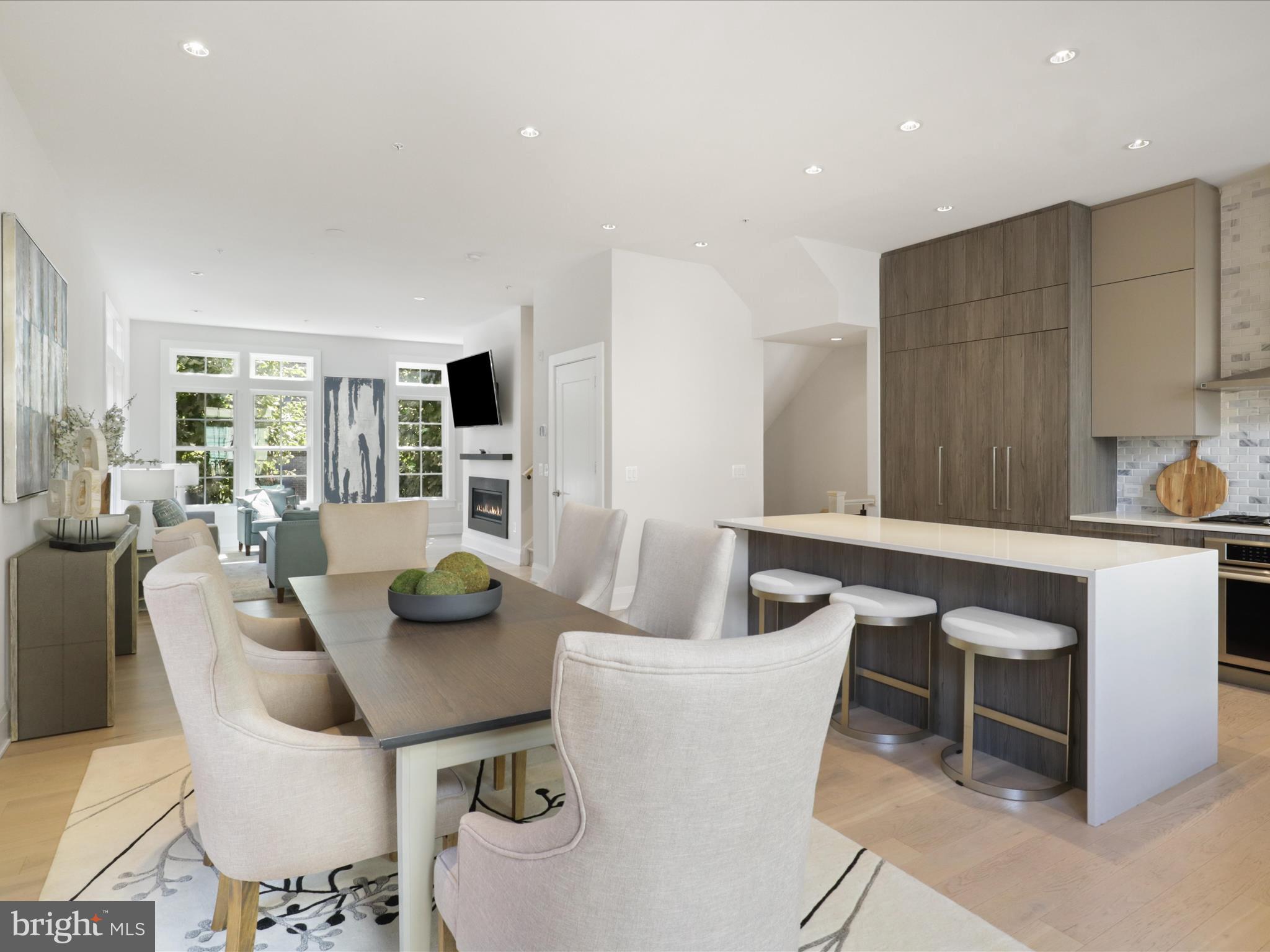 ROBINSON LANDING - Residential