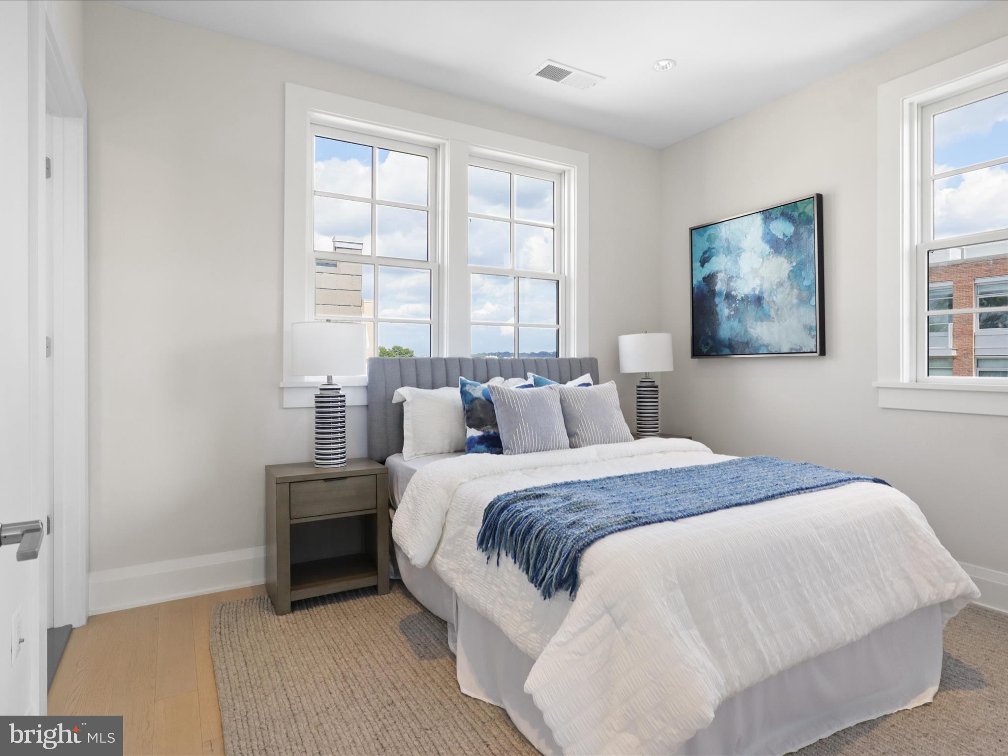 ROBINSON LANDING - Residential