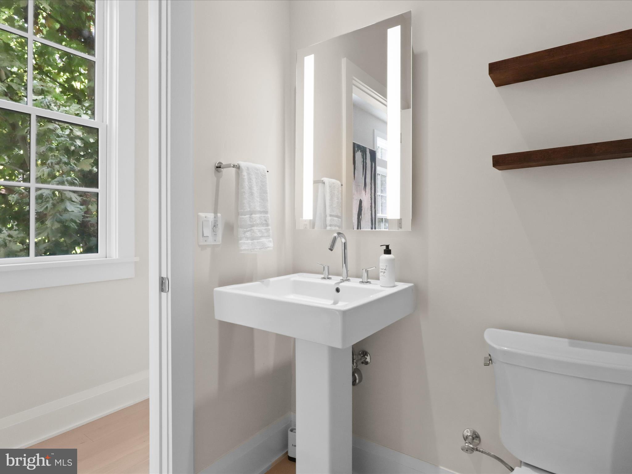 ROBINSON LANDING - Residential