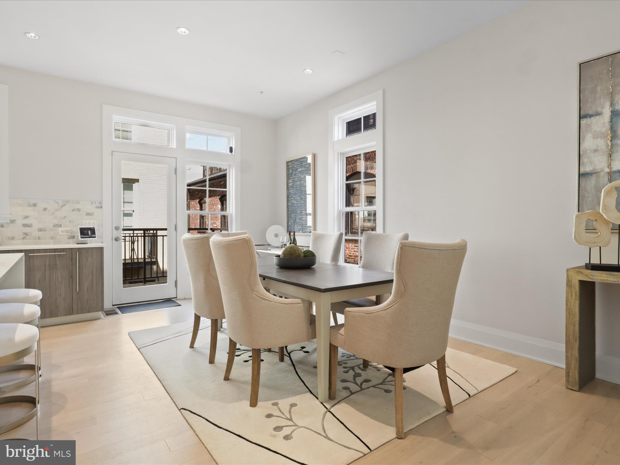 ROBINSON LANDING - Residential