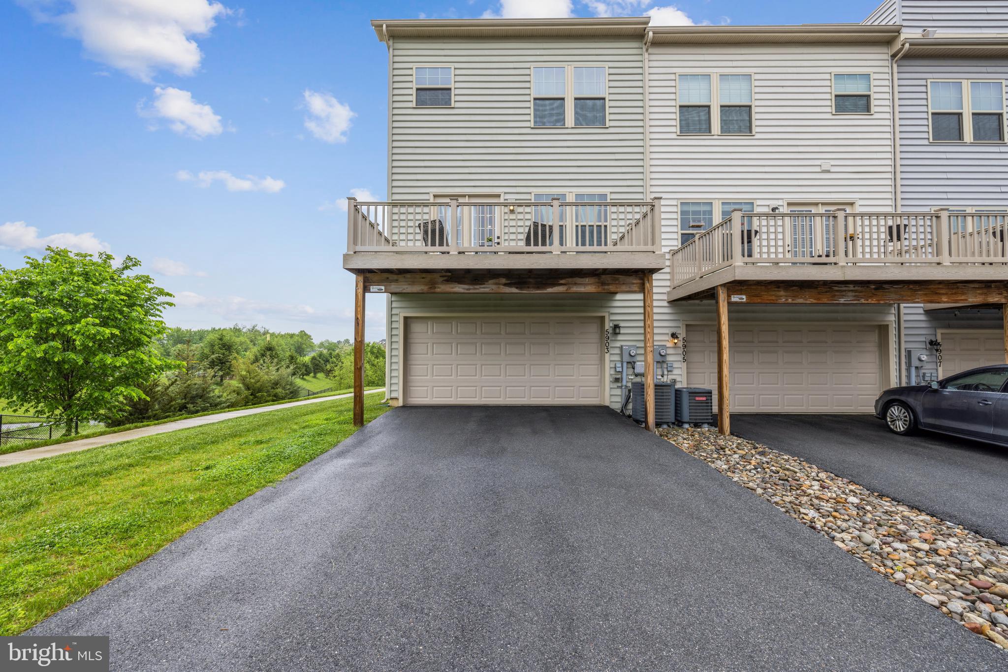 OAKDALE VILLAGE - Residential