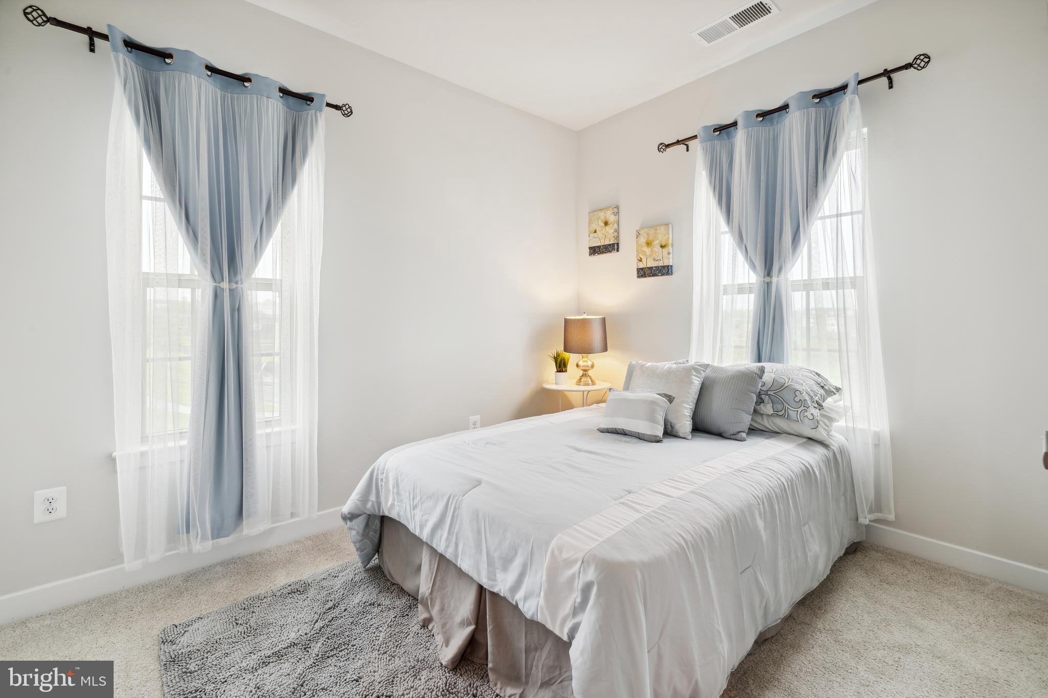 OAKDALE VILLAGE - Residential