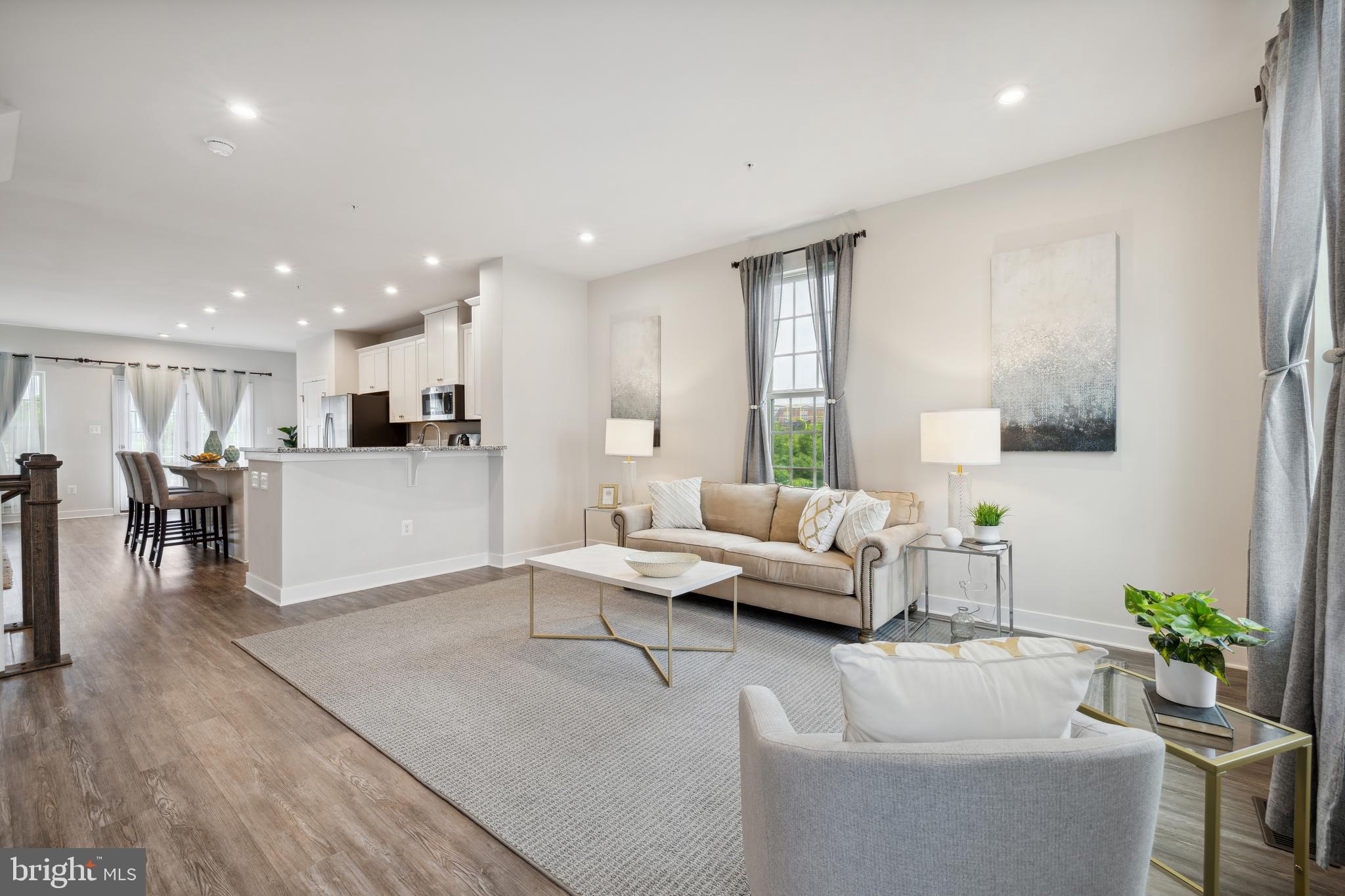 OAKDALE VILLAGE - Residential