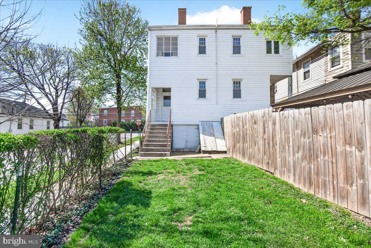 DOWNTOWN FREDERICK - Residential