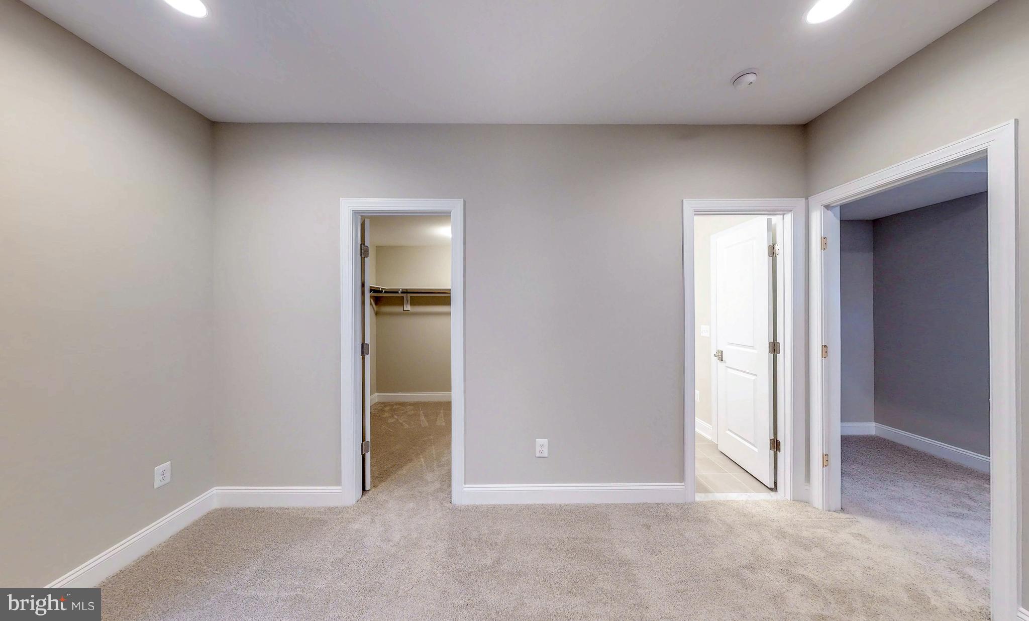 OAKTON VIEW - Residential