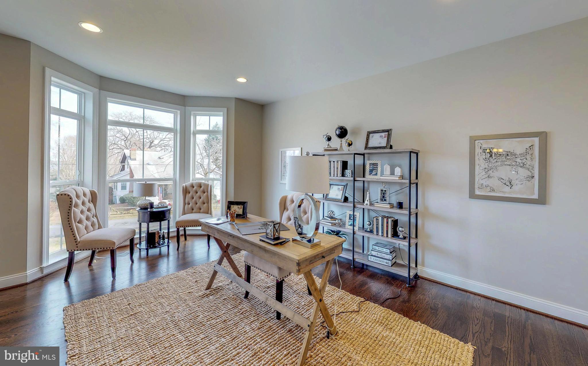 OAKTON VIEW - Residential