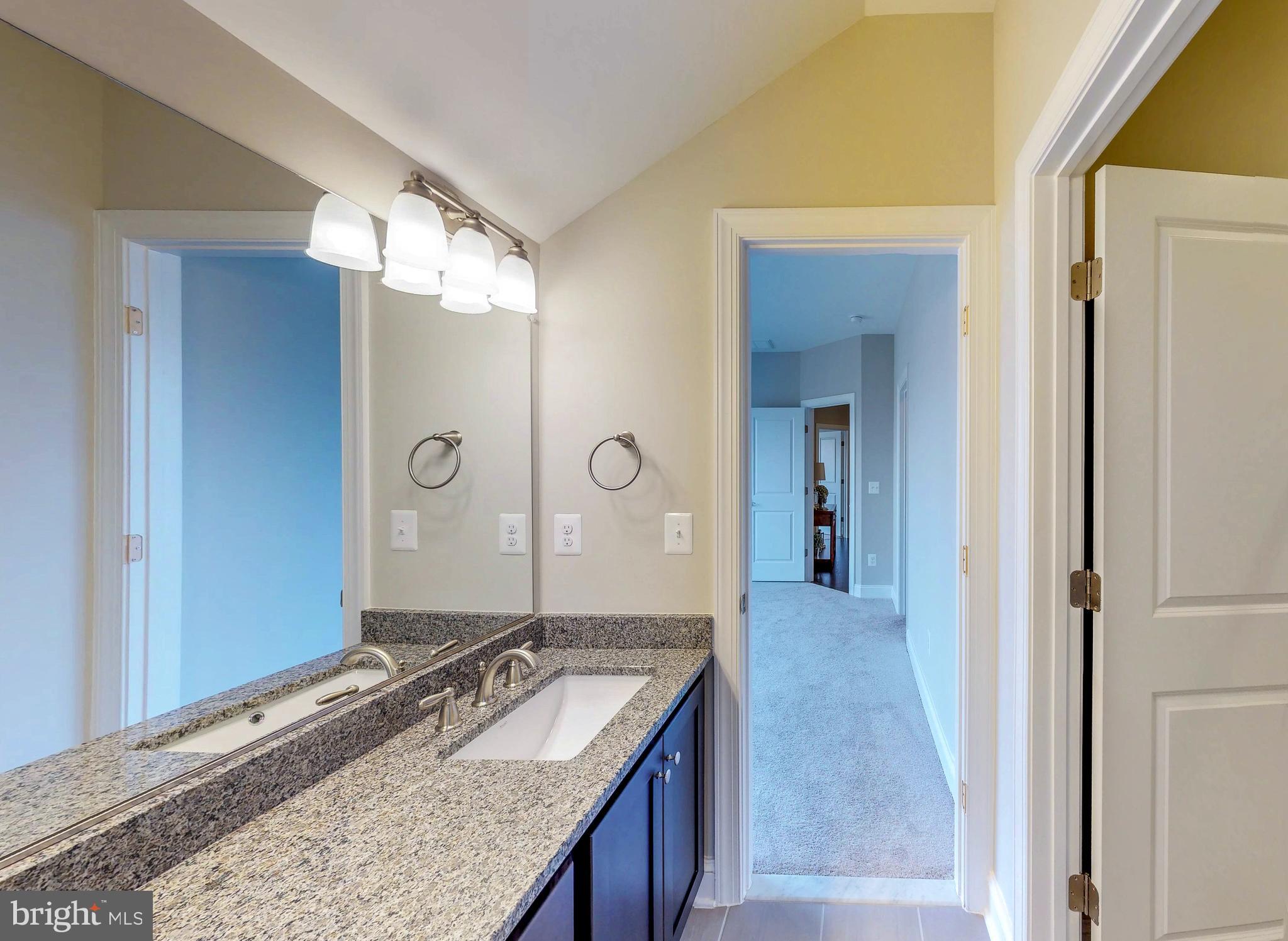 OAKTON VIEW - Residential