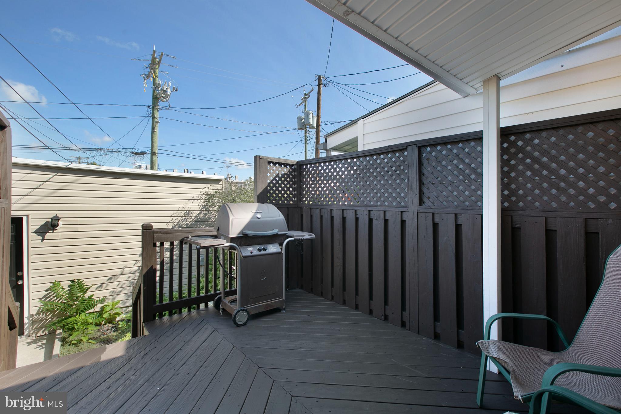 HIGHLANDTOWN - Residential