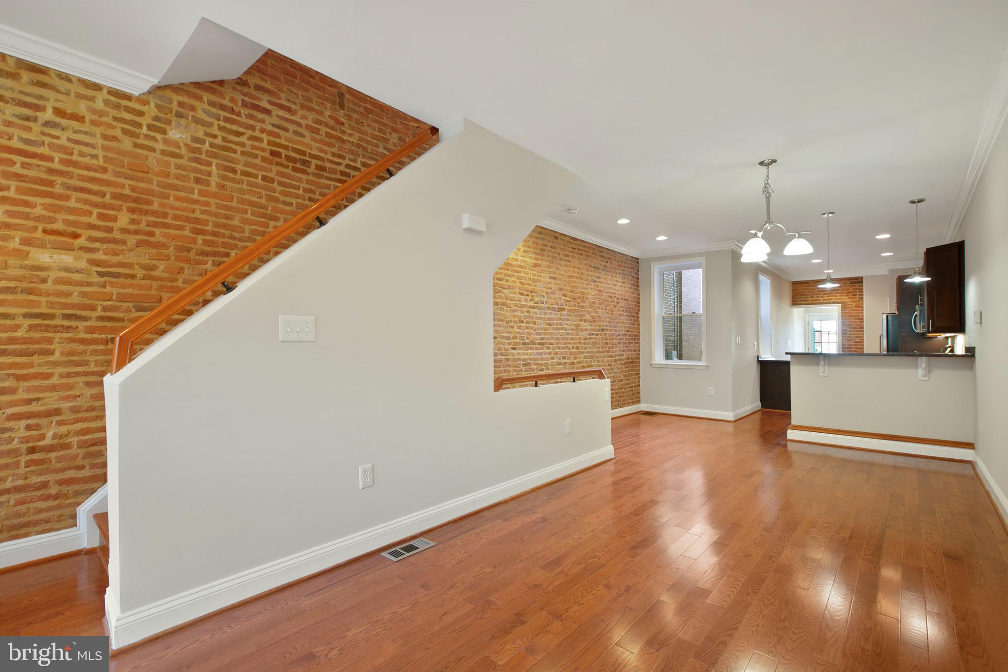 HIGHLANDTOWN - Residential