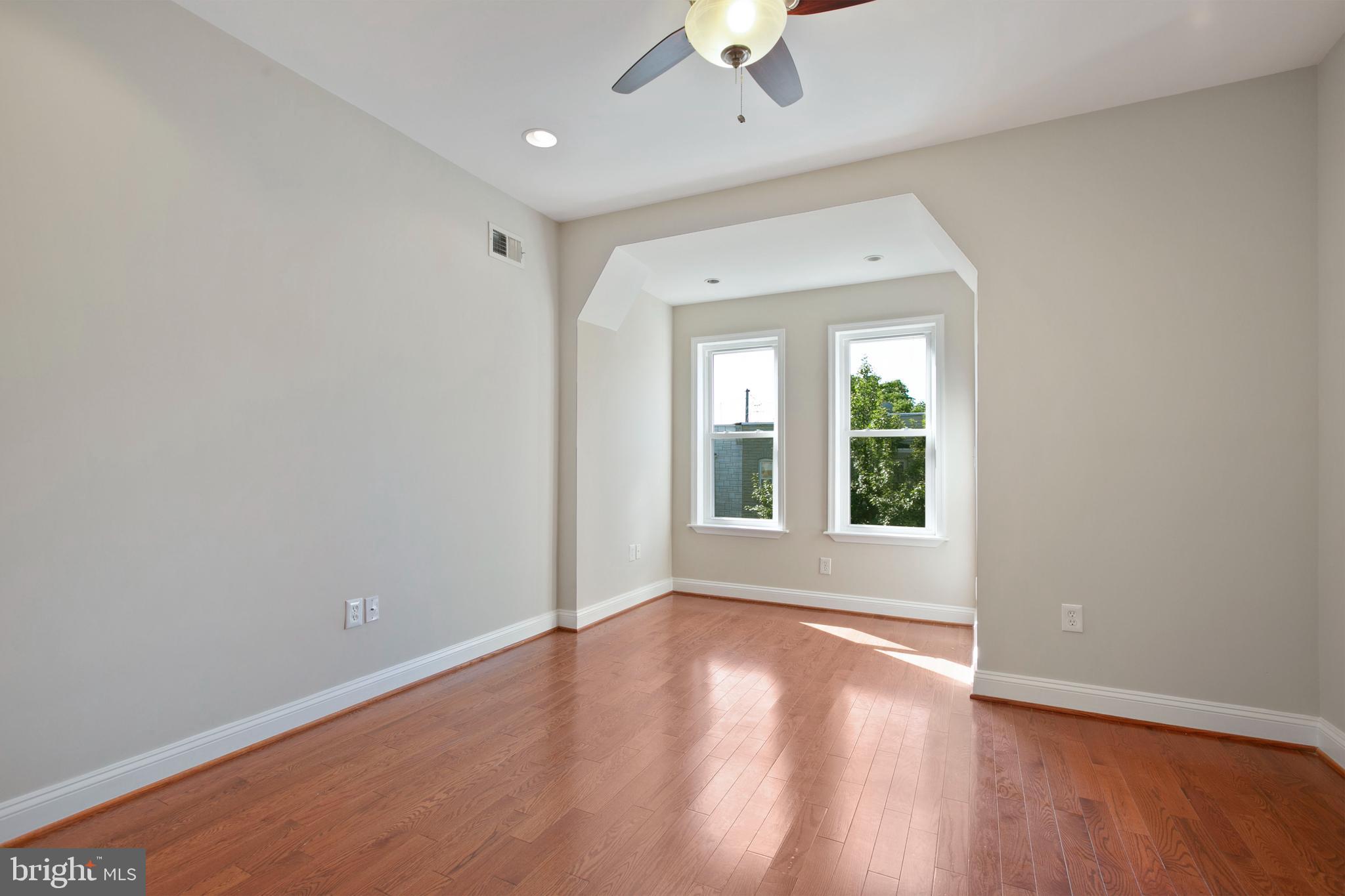 HIGHLANDTOWN - Residential