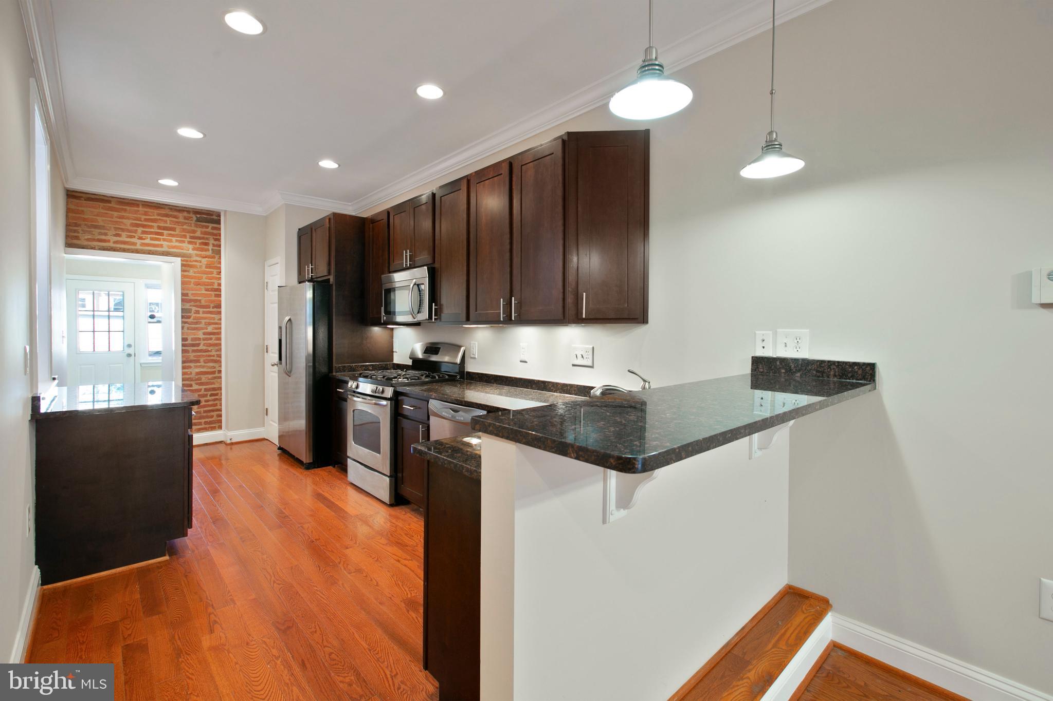 HIGHLANDTOWN - Residential