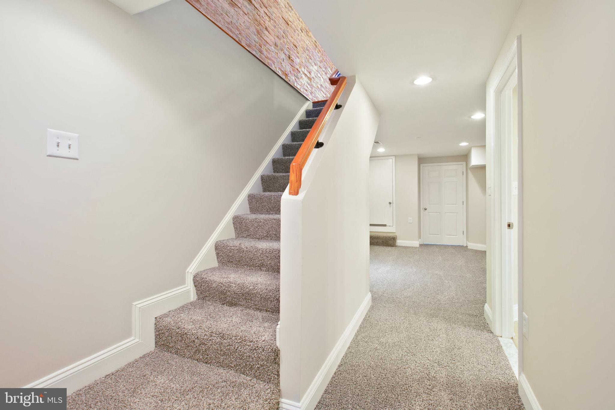 HIGHLANDTOWN - Residential