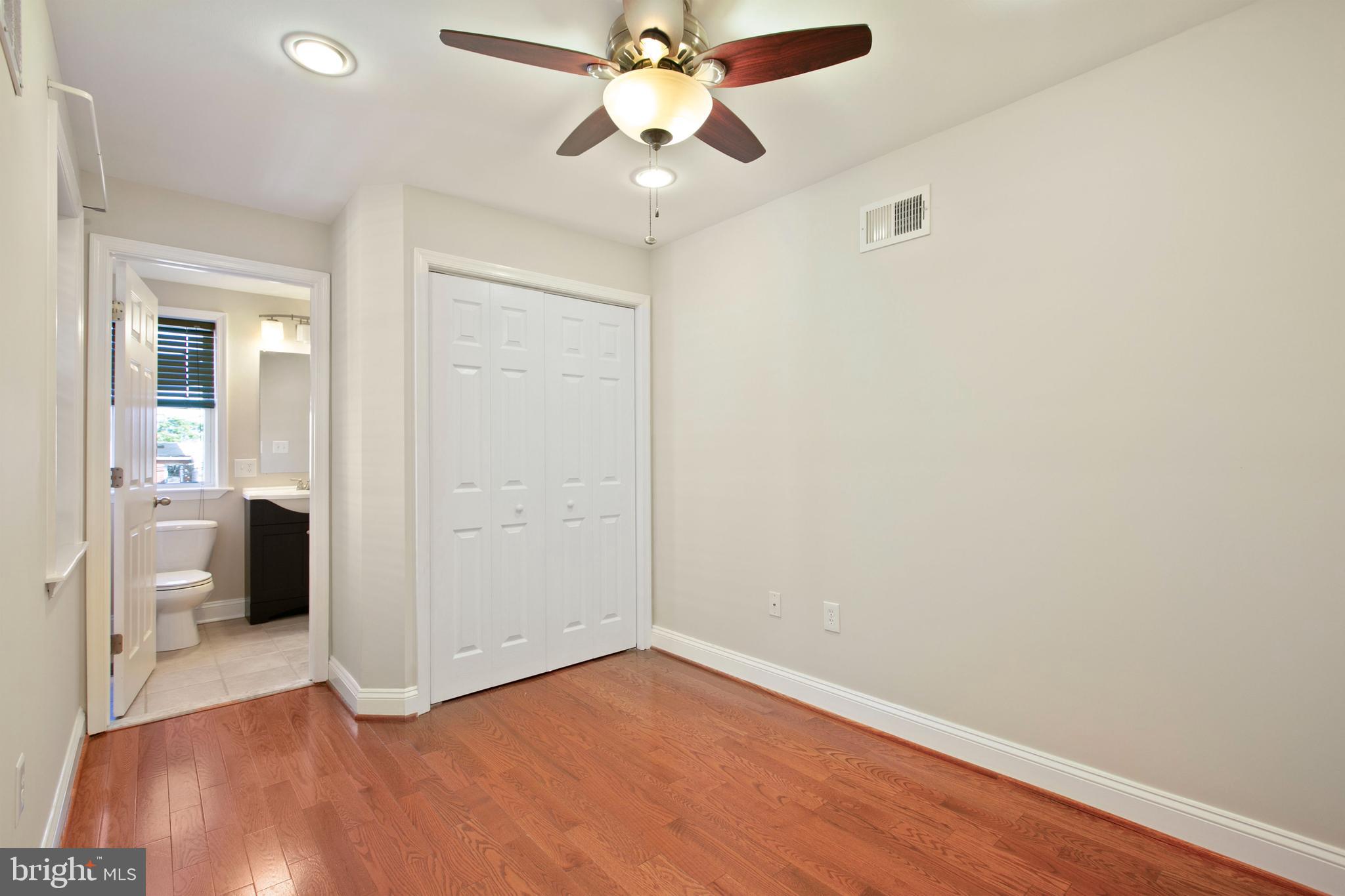 HIGHLANDTOWN - Residential