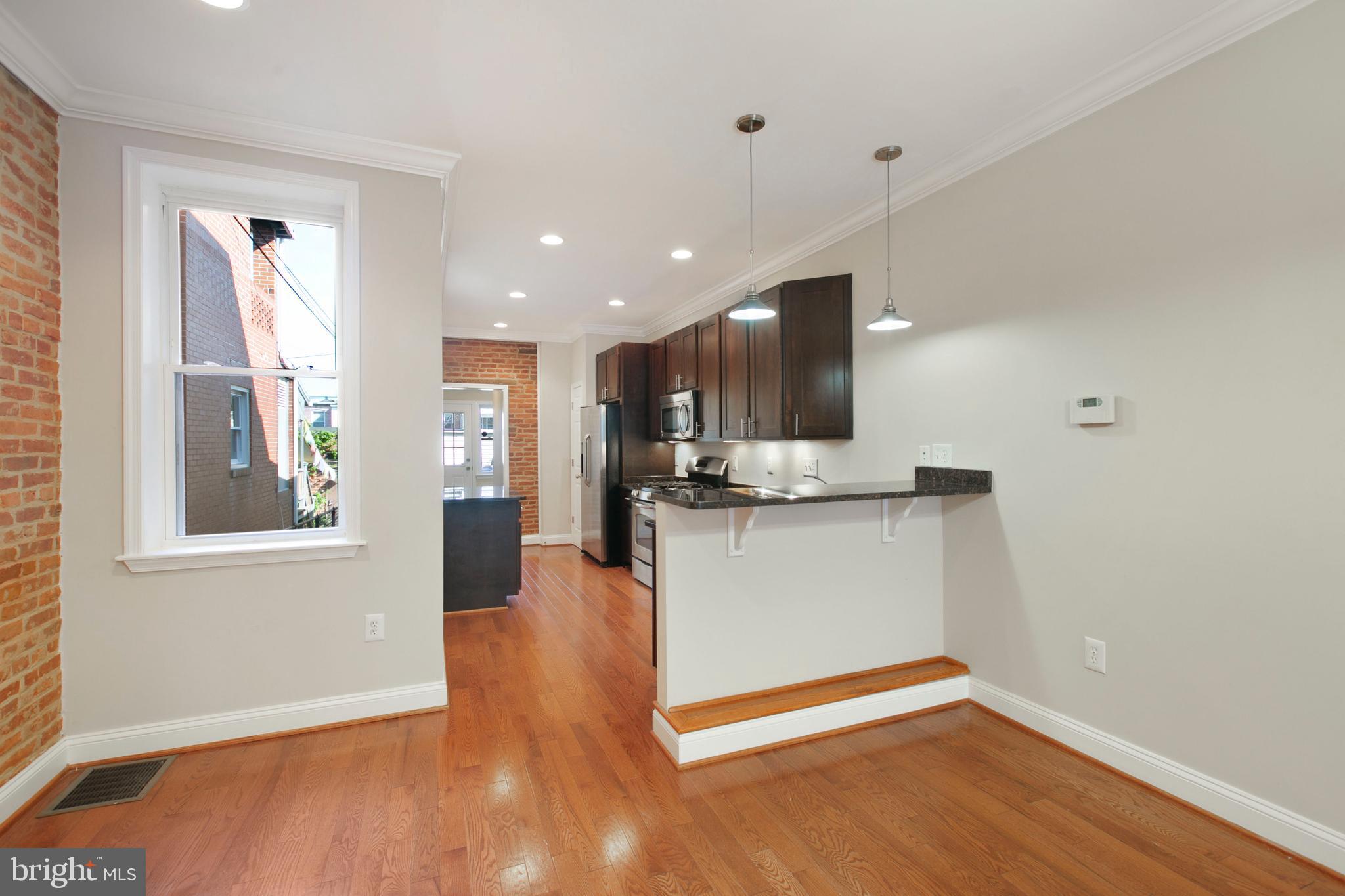 HIGHLANDTOWN - Residential