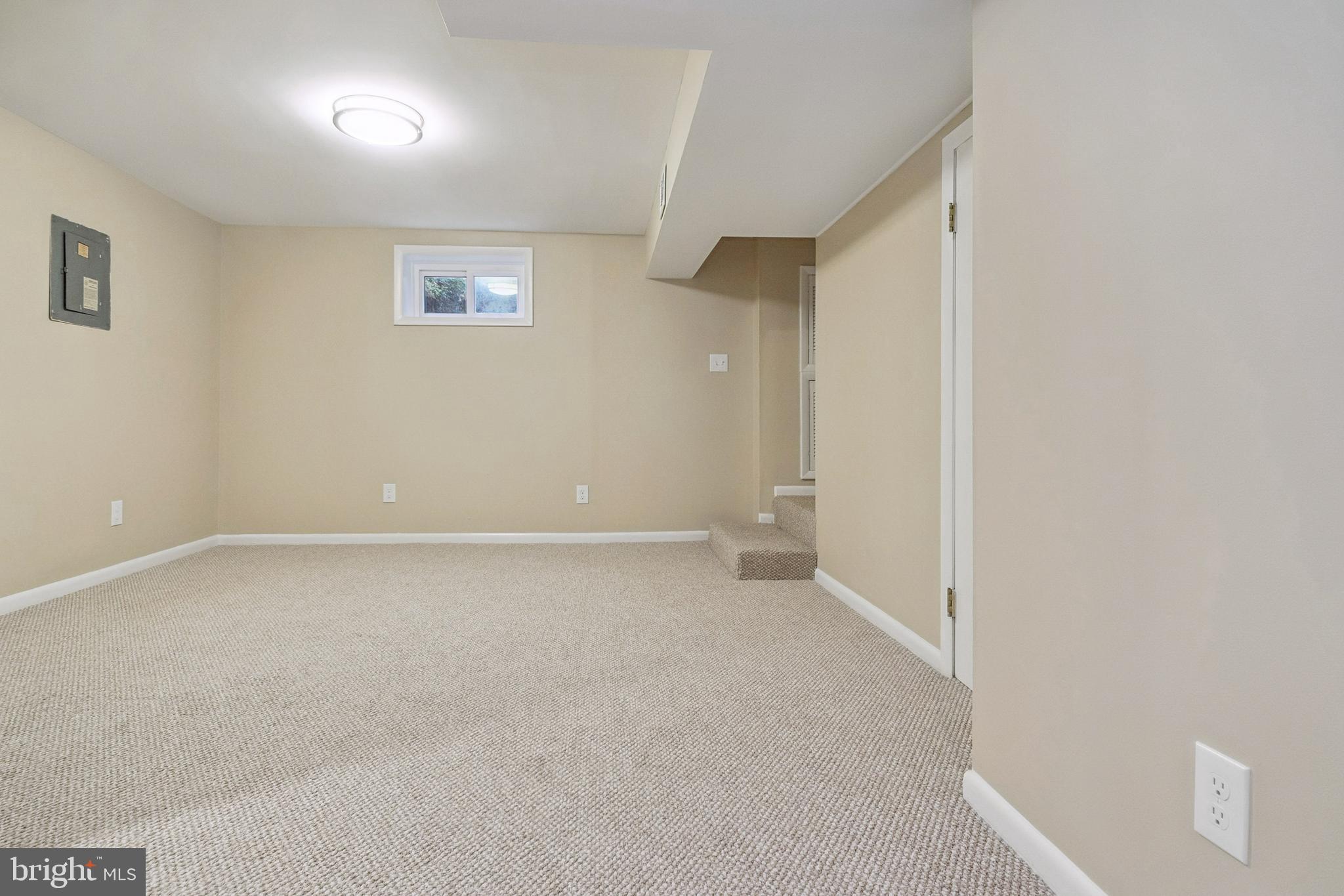 LAUREL GARDENS - Residential