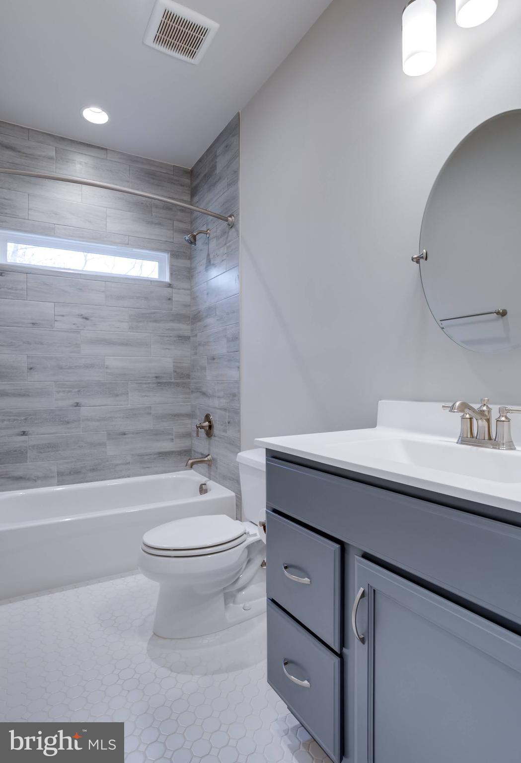 WAKEFIELD FOREST - Residential