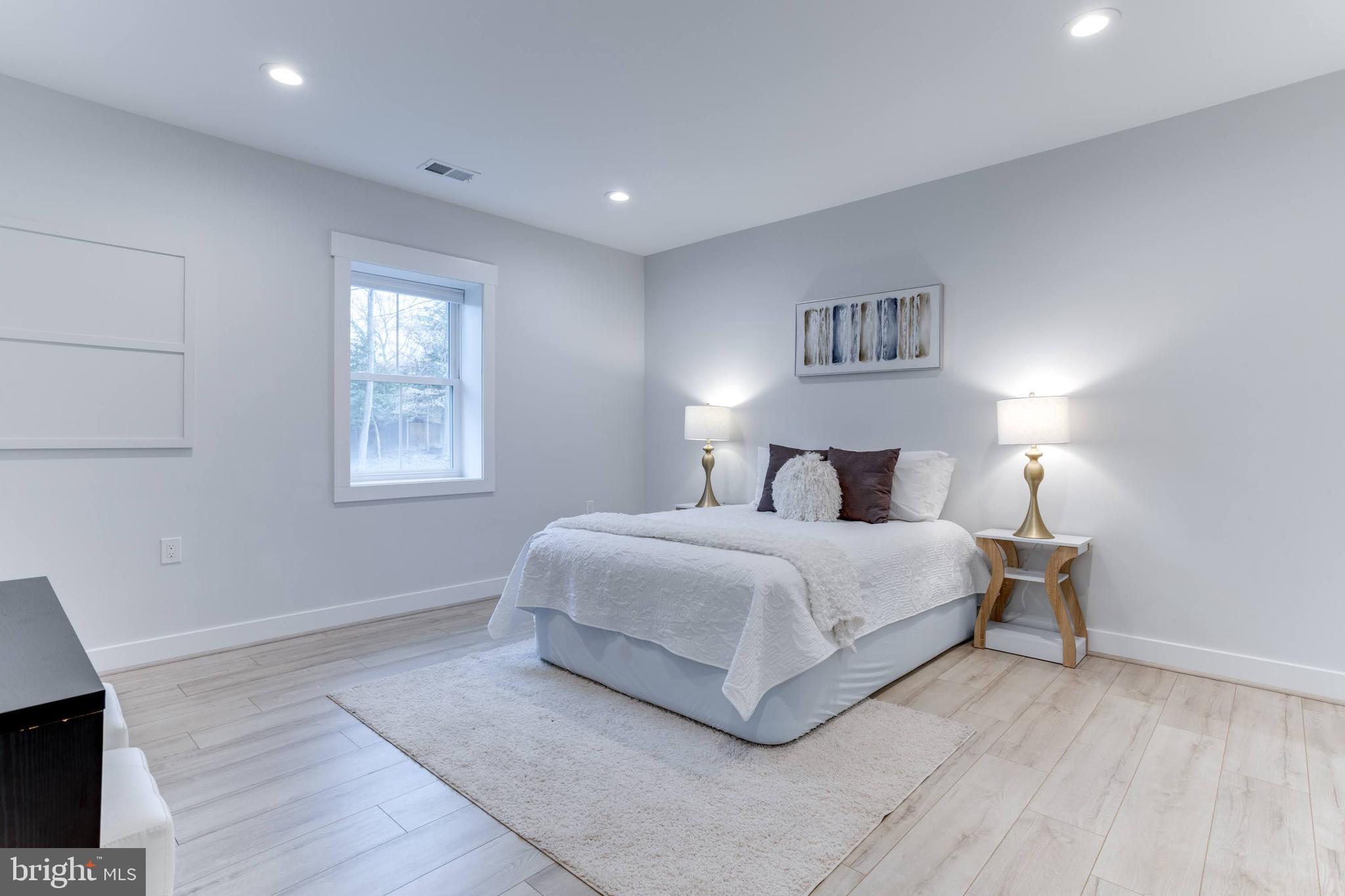 WAKEFIELD FOREST - Residential