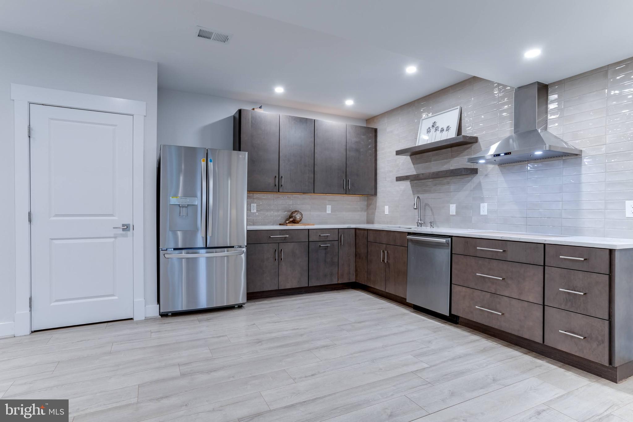 WAKEFIELD FOREST - Residential