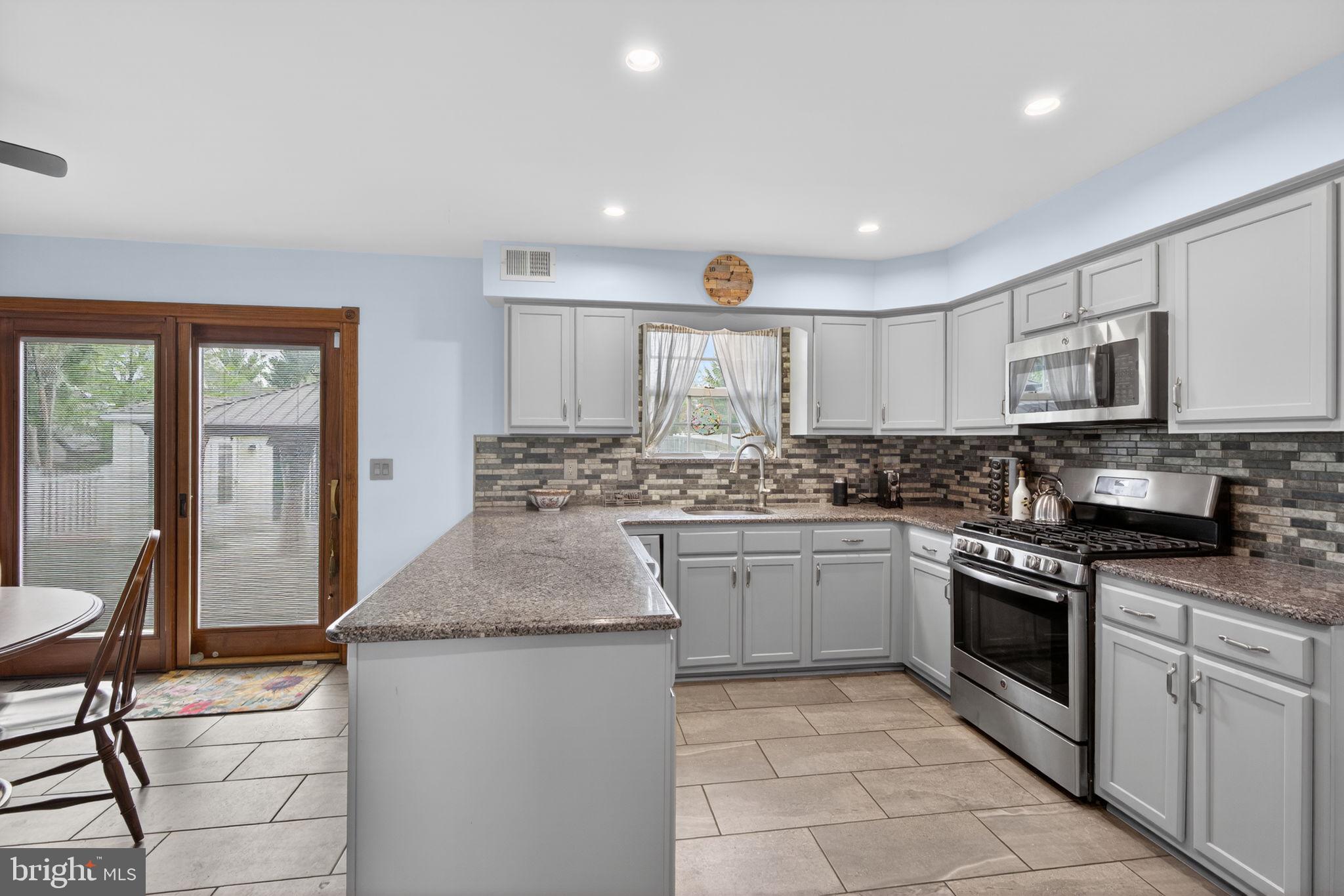 PENNWAY ESTATES - Residential