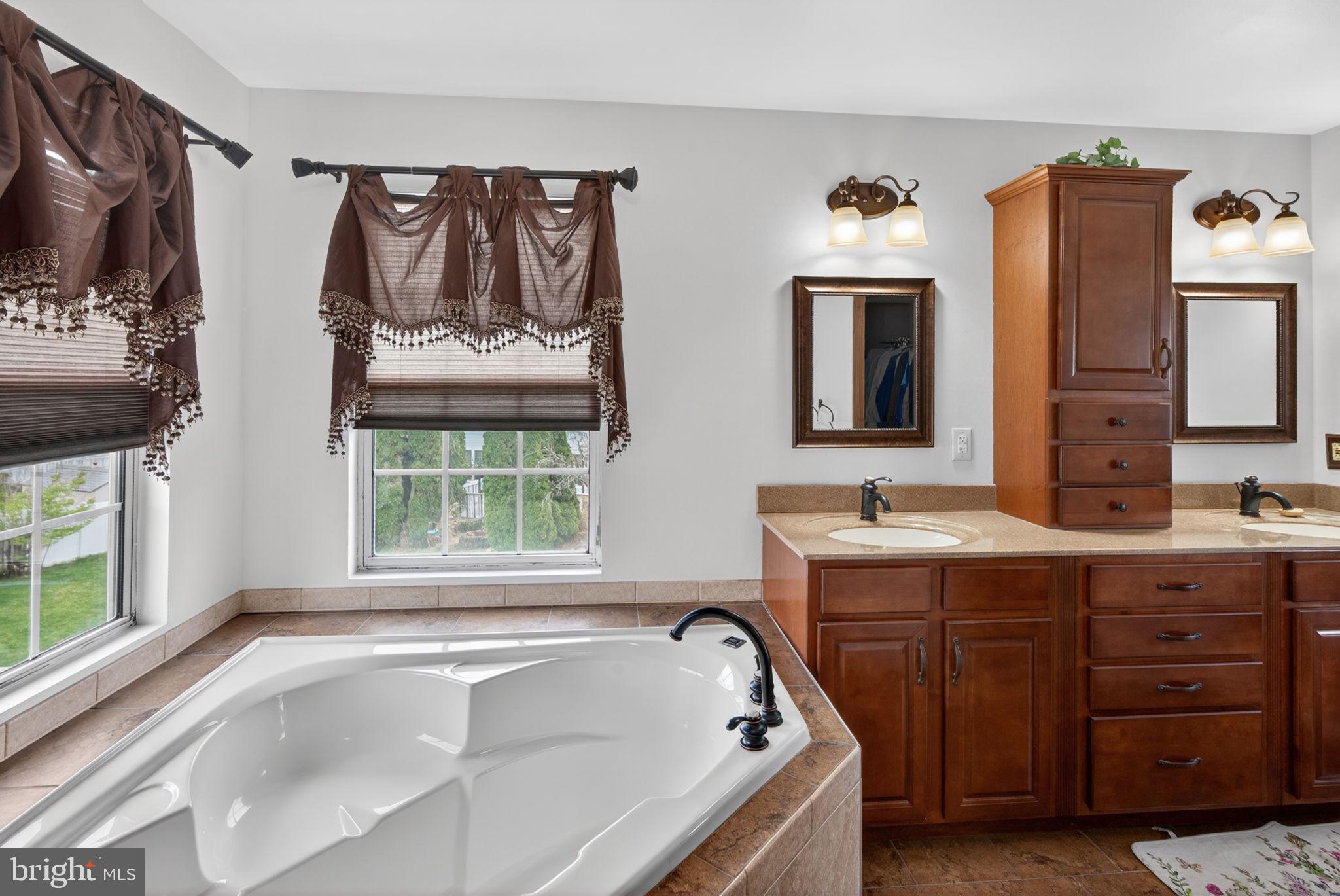 PENNWAY ESTATES - Residential