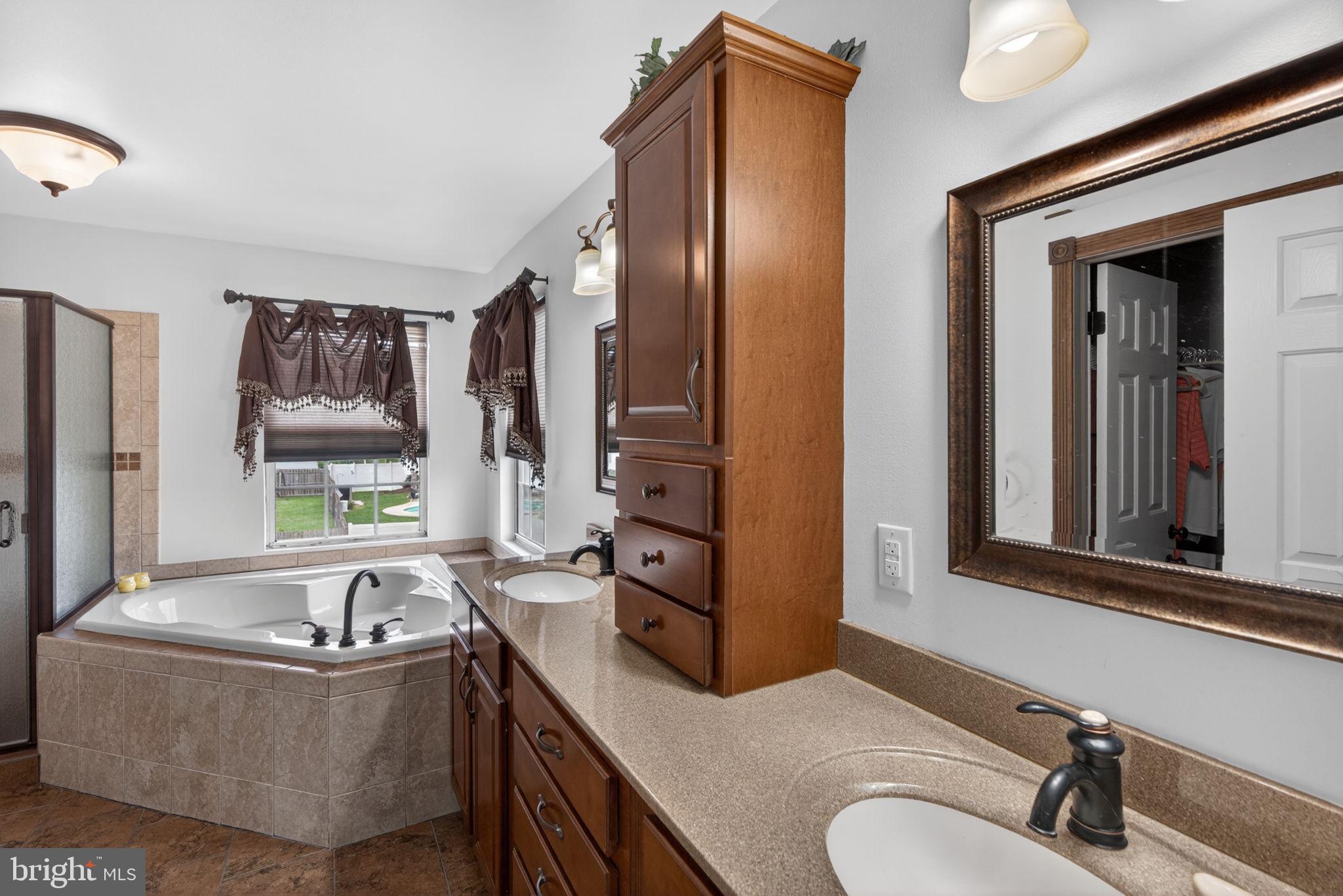 PENNWAY ESTATES - Residential