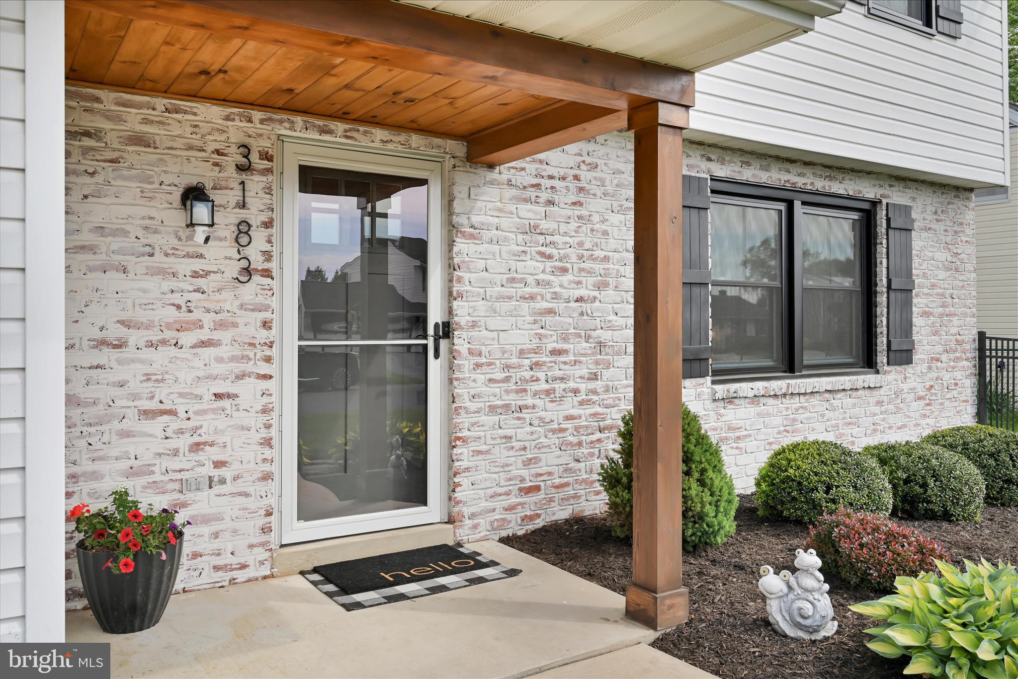 3183 THORNAPPLE DRIVE