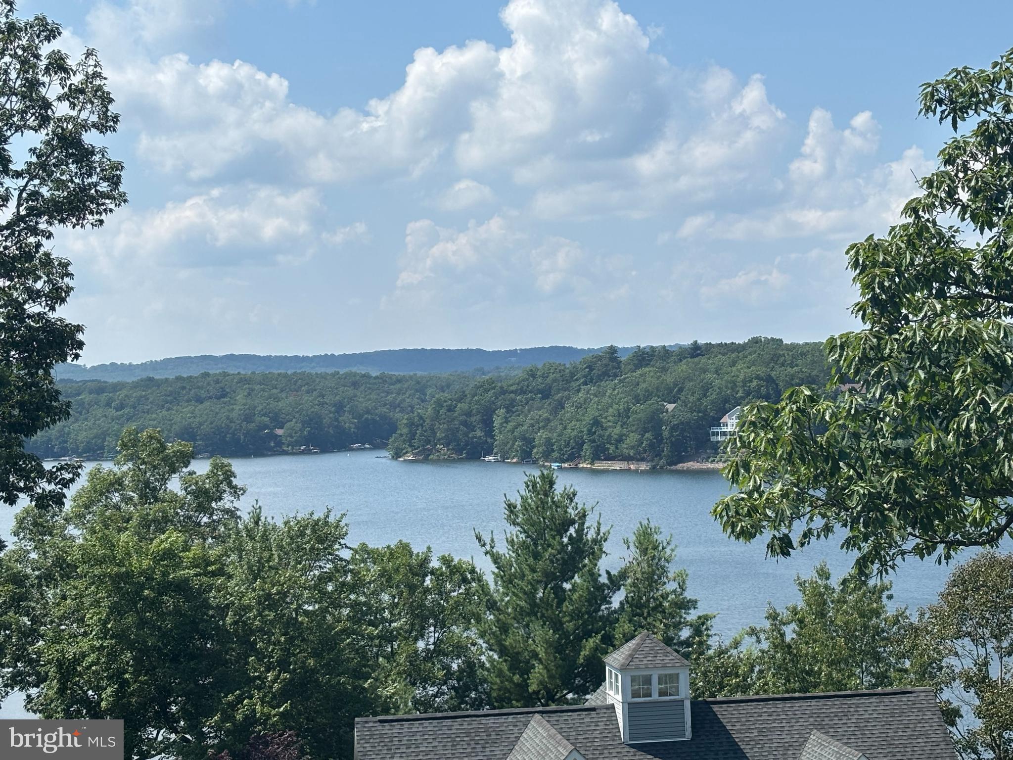 LAKE HOLIDAY ESTATES - Residential