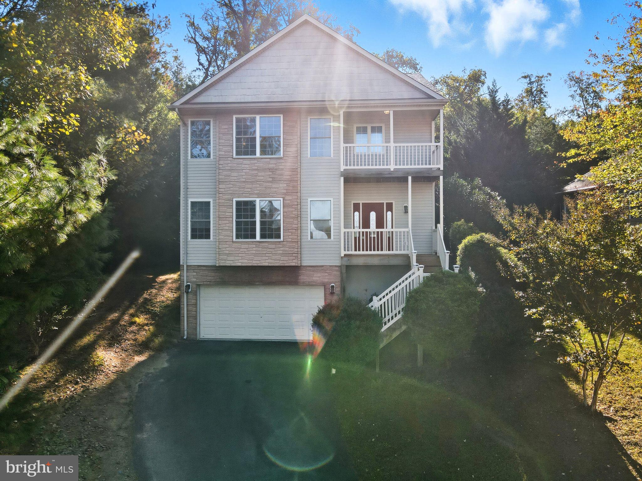 LAKE HOLIDAY ESTATES - Residential