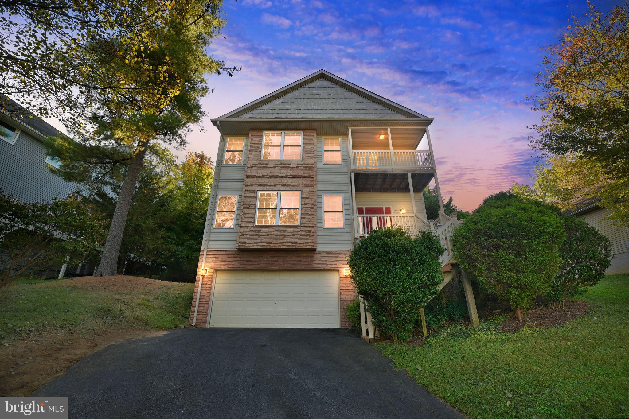 LAKE HOLIDAY ESTATES - Residential