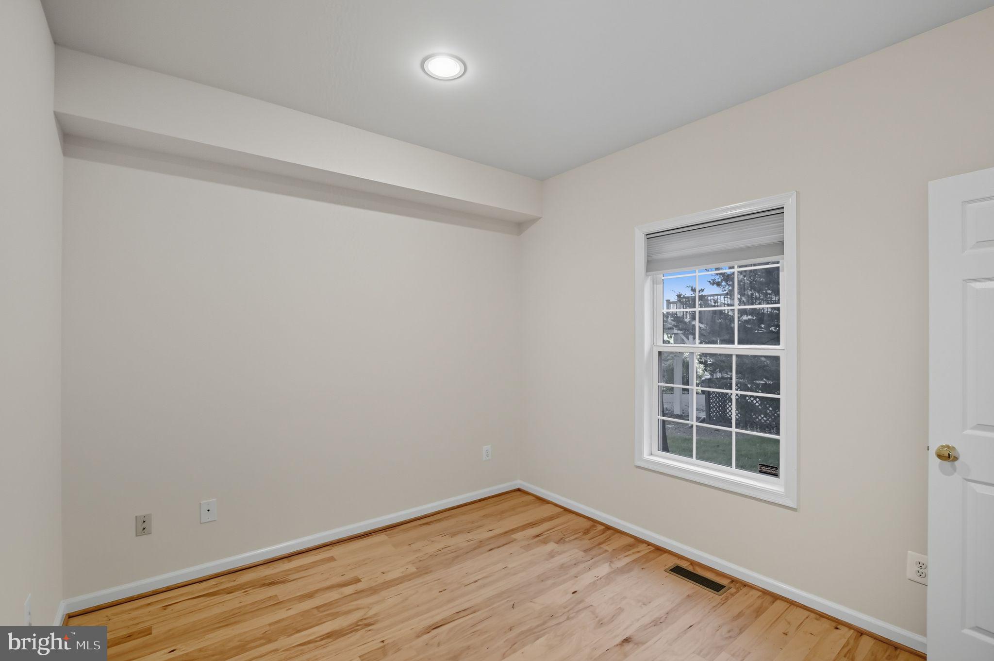 LAKE HOLIDAY ESTATES - Residential