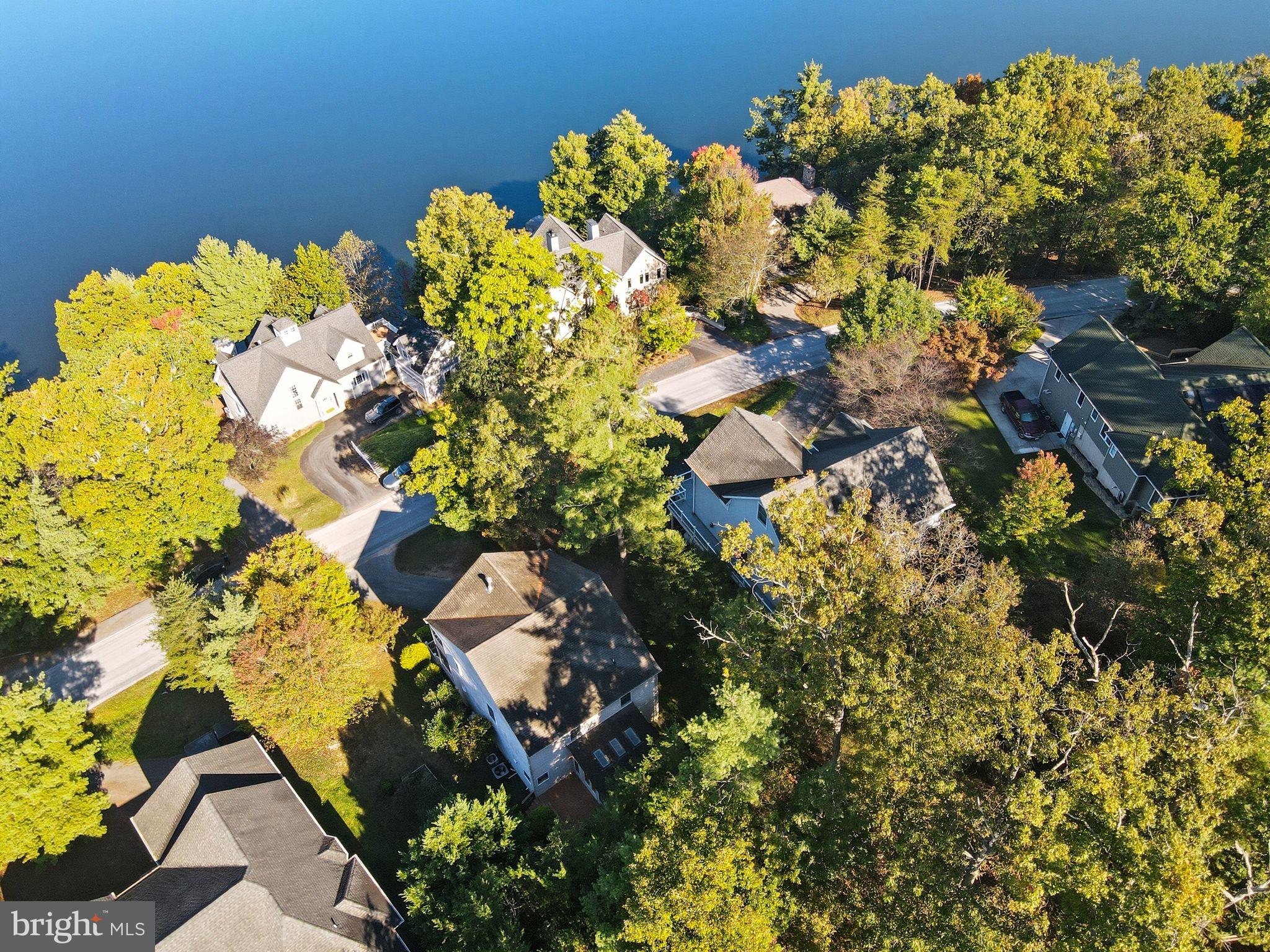 LAKE HOLIDAY ESTATES - Residential