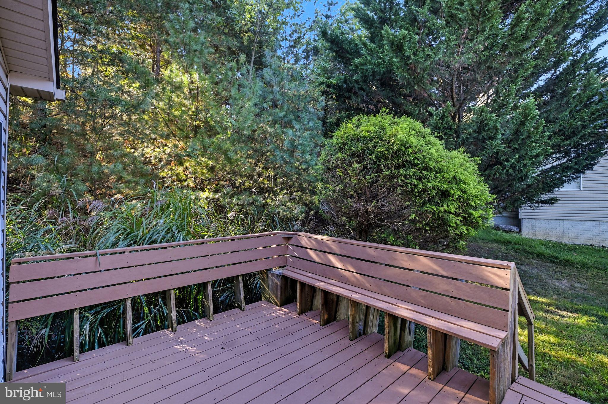 LAKE HOLIDAY ESTATES - Residential